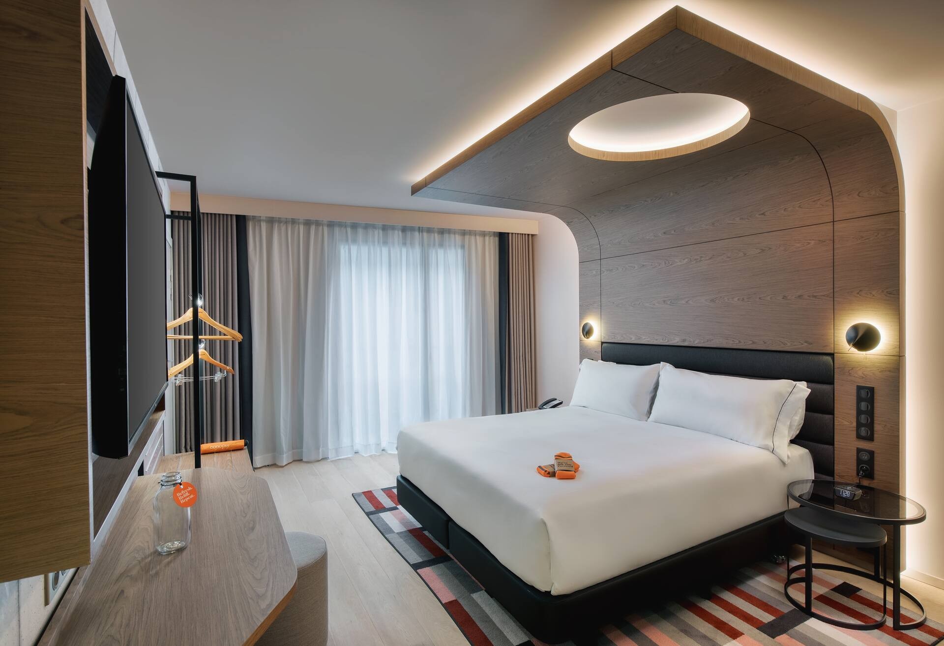 King Hilton Guest Room