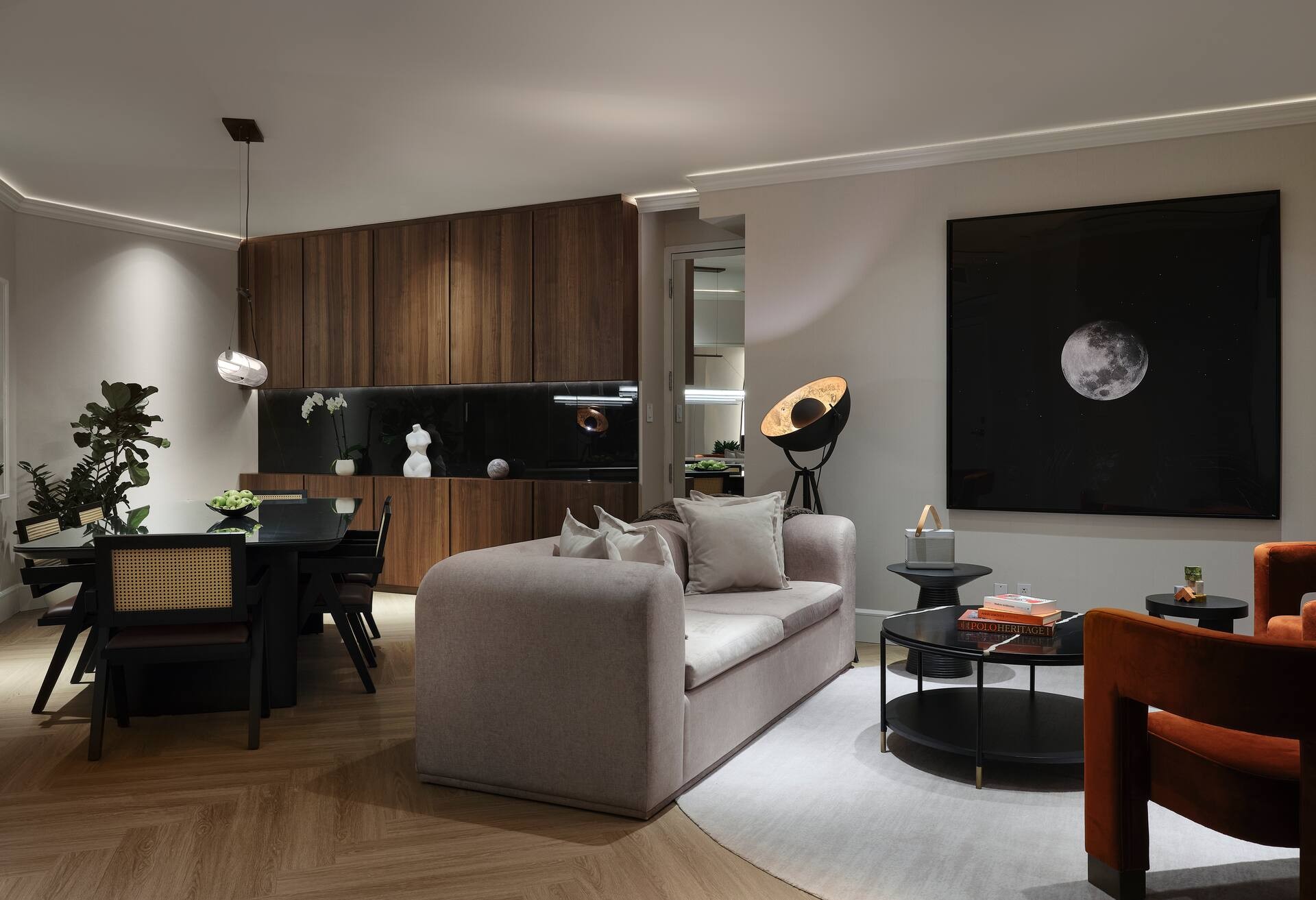 One King Apartment Suite thumbnail 5