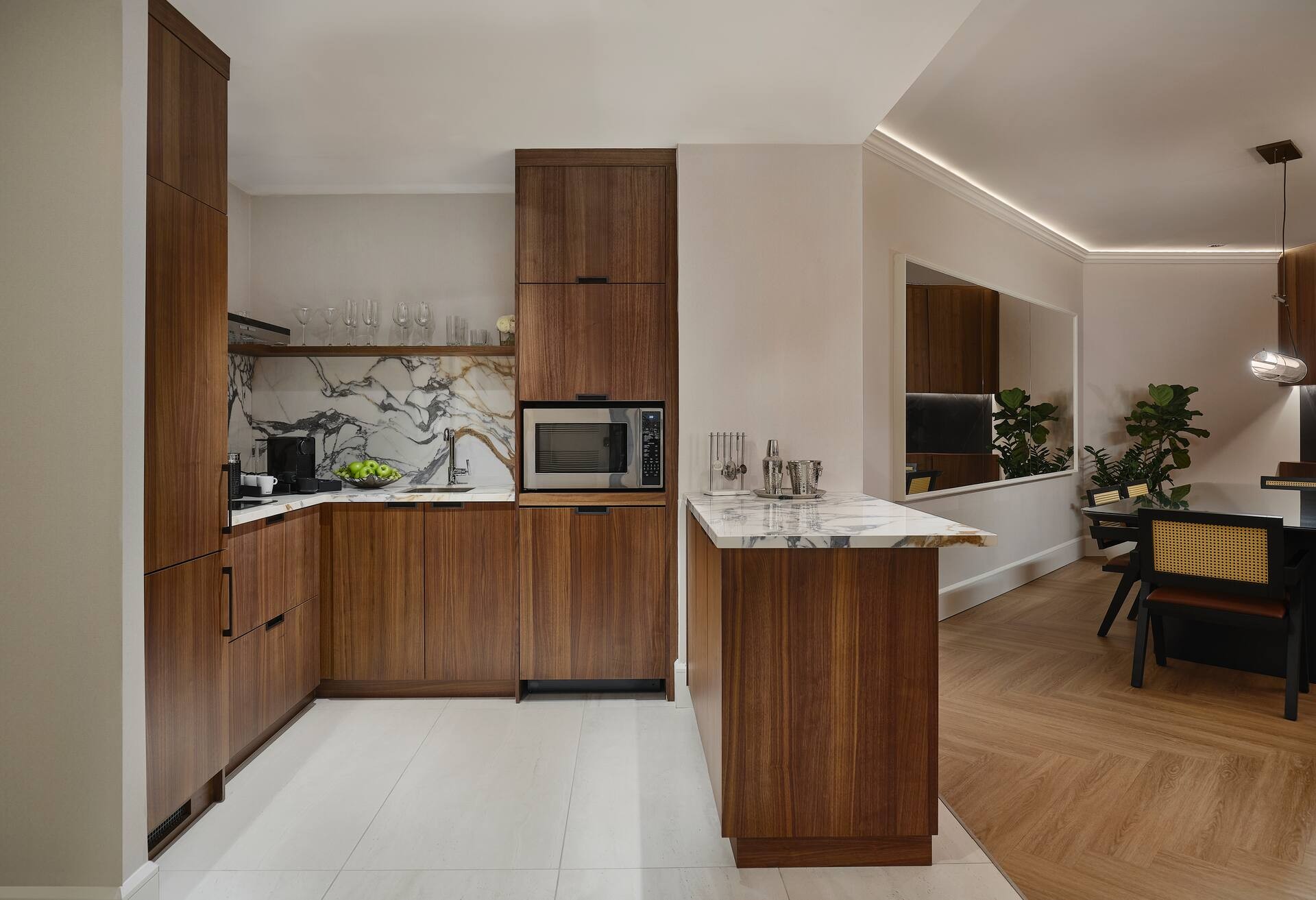 One King Apartment Suite