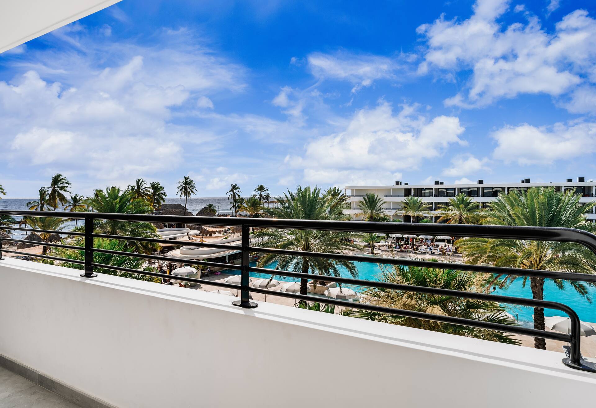 1 King Bed Deluxe -partial Ocean View
