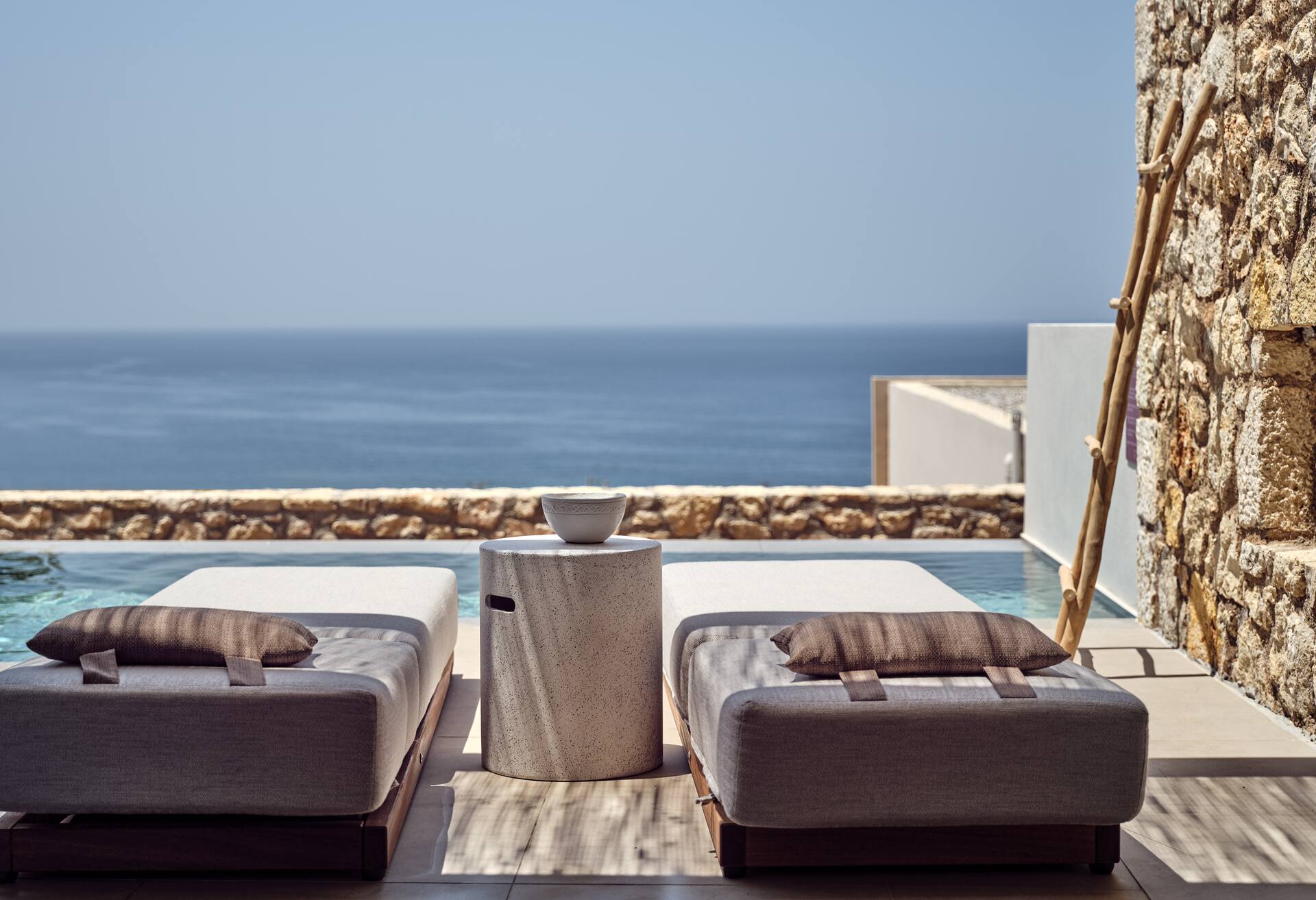 King Deluxe Room W/ Sea View and Private Pool thumbnail 6