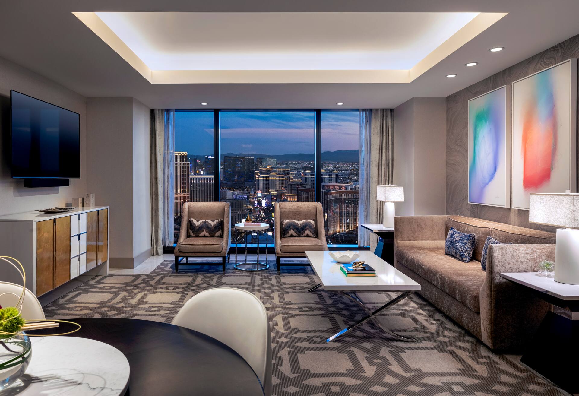 1 Bedroom Suite City View Hear Acc - 1 King