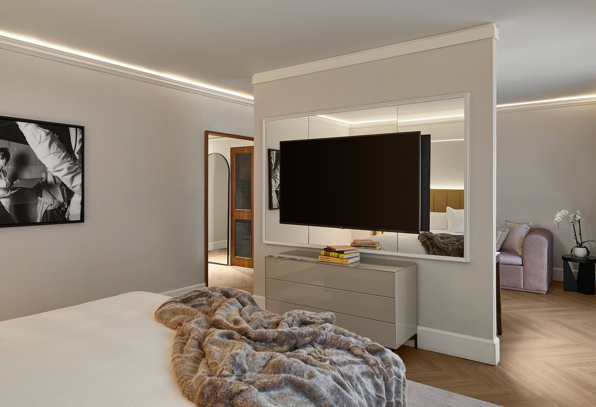1 King Studio Suite