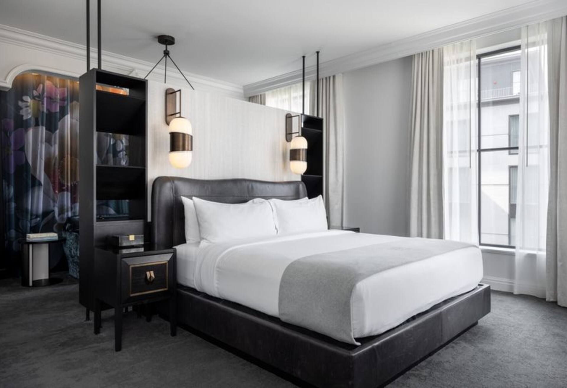 Atrium King Junior Suite