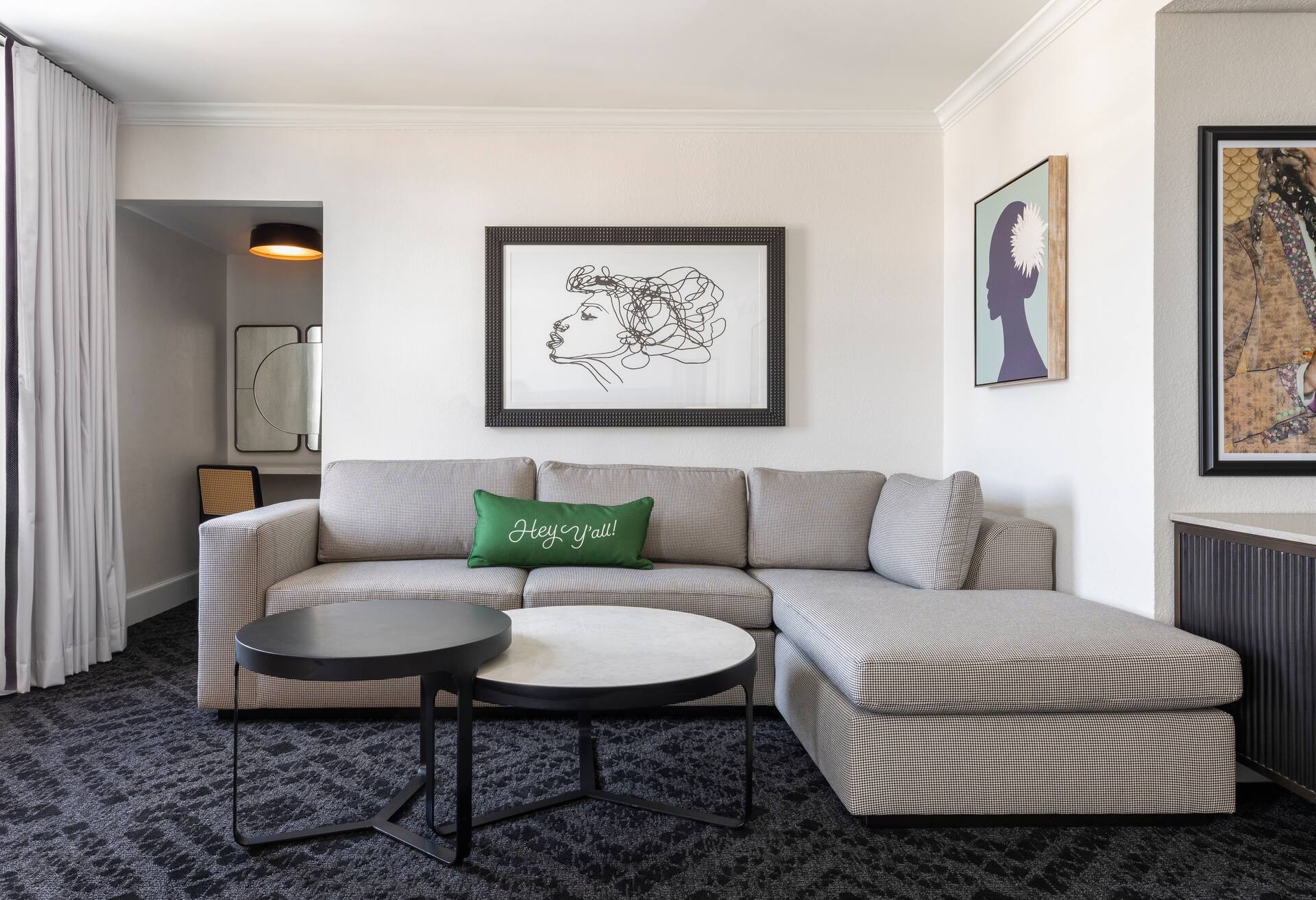 1 King Bed Studio Suite with City View photo 2