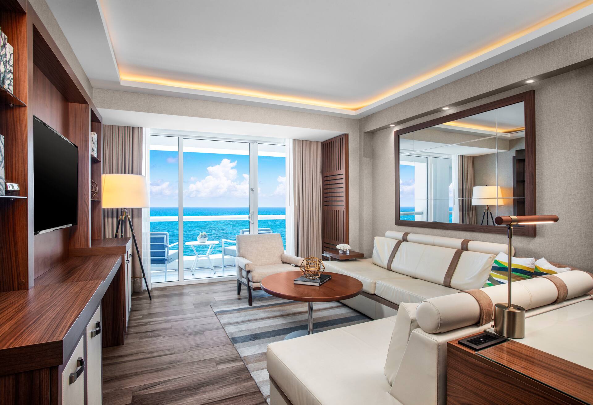 1 Bedroom Suite Oceanfront