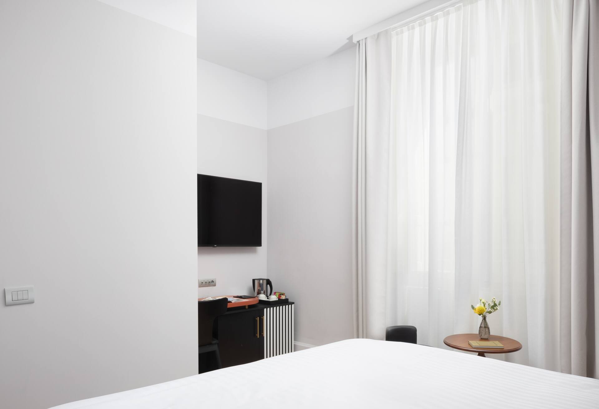 King Accessible Classic Room