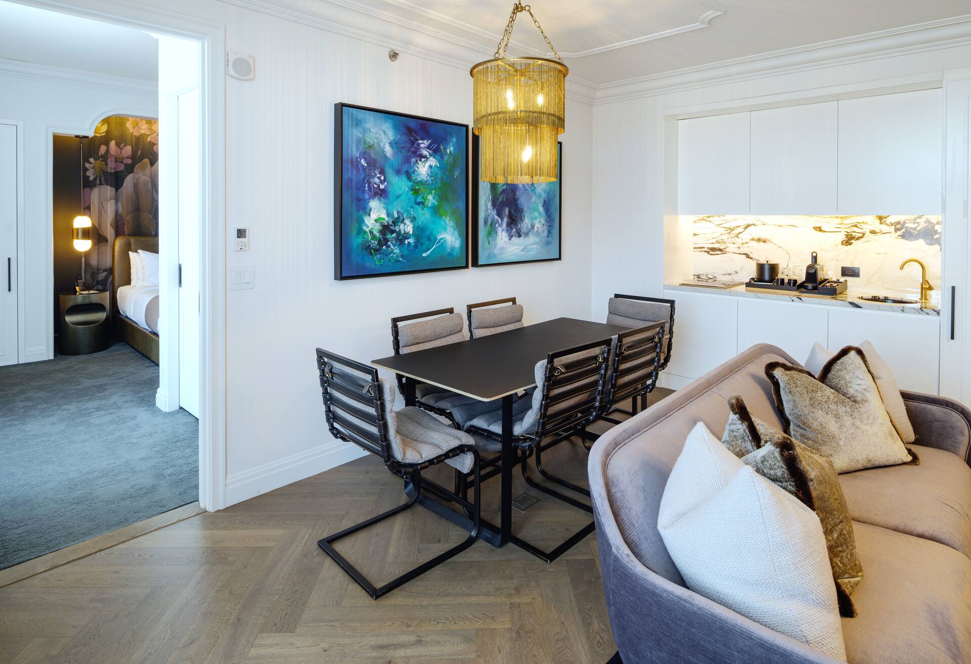 Artisan King Terrace Suite