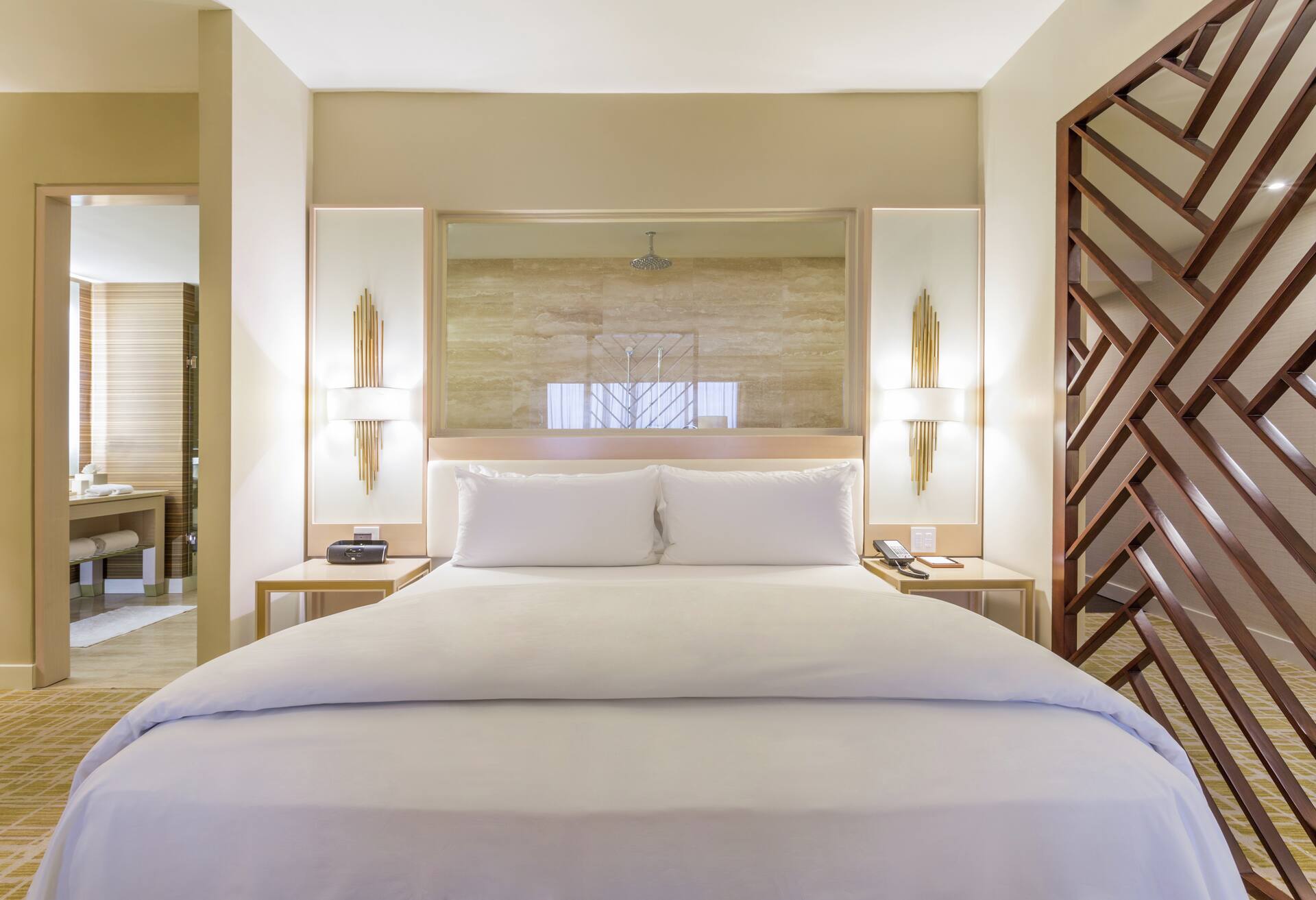 Condo Suite City View - 1 Bedroom 1 King Bed