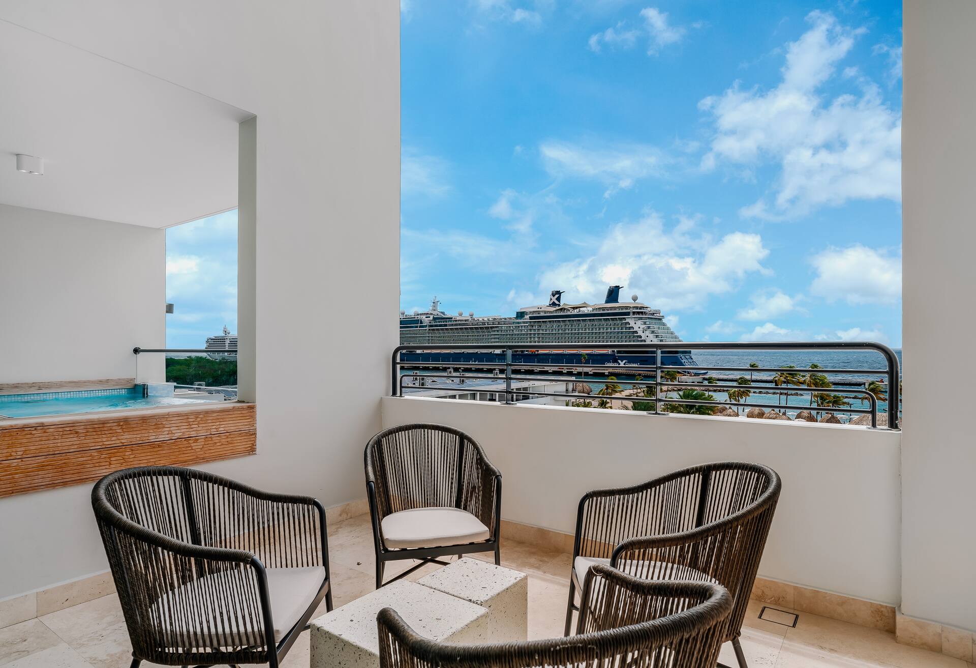 Presidential Suite Oceanview-2 Bedrooms Kings