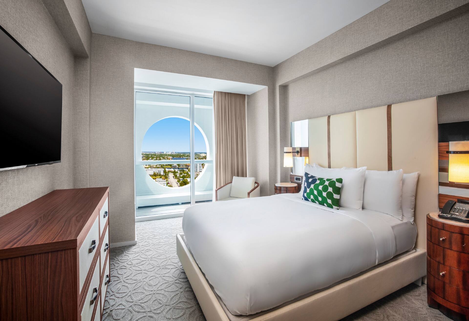 2 Bedroom Residence Intra/ocean Vw Hear Acces