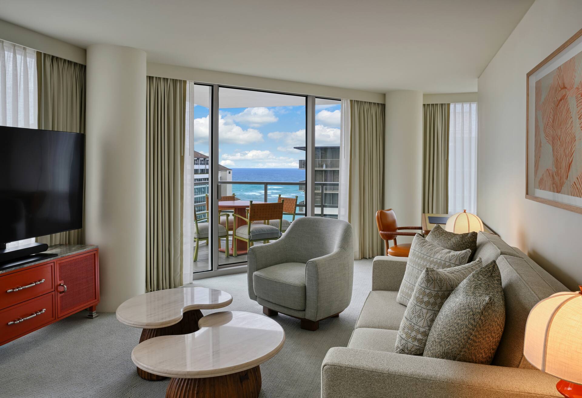 Deluxe 1 Bedroom Partial Ocean View Suite