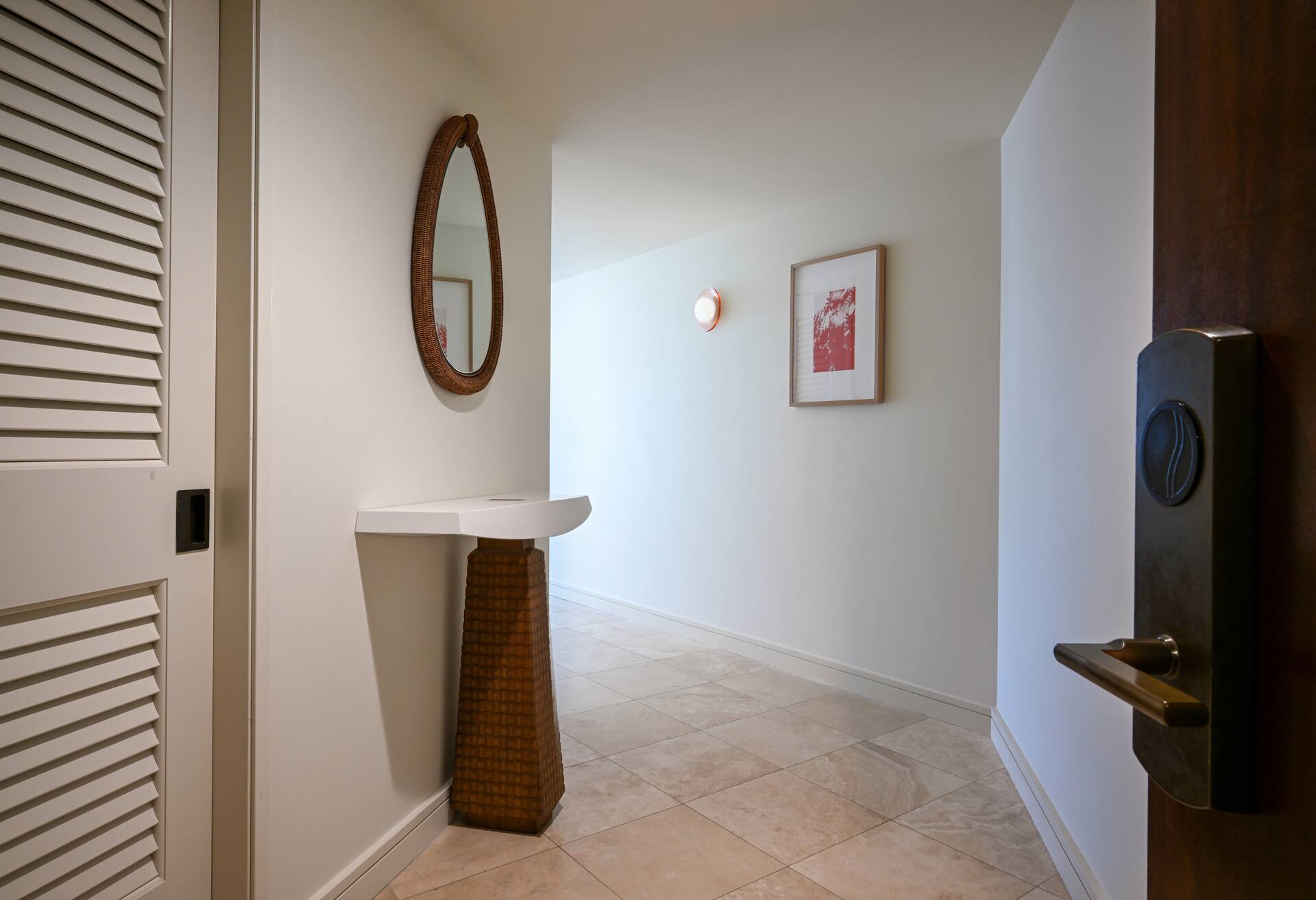 Deluxe 1 Bedroom City View Suite