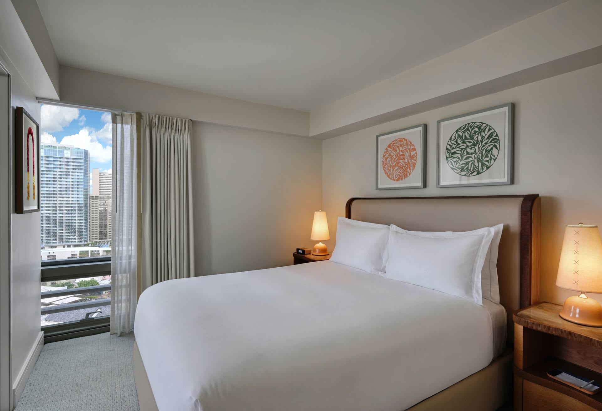 Deluxe 2 Bedroom Ocean View Suite thumbnail 6