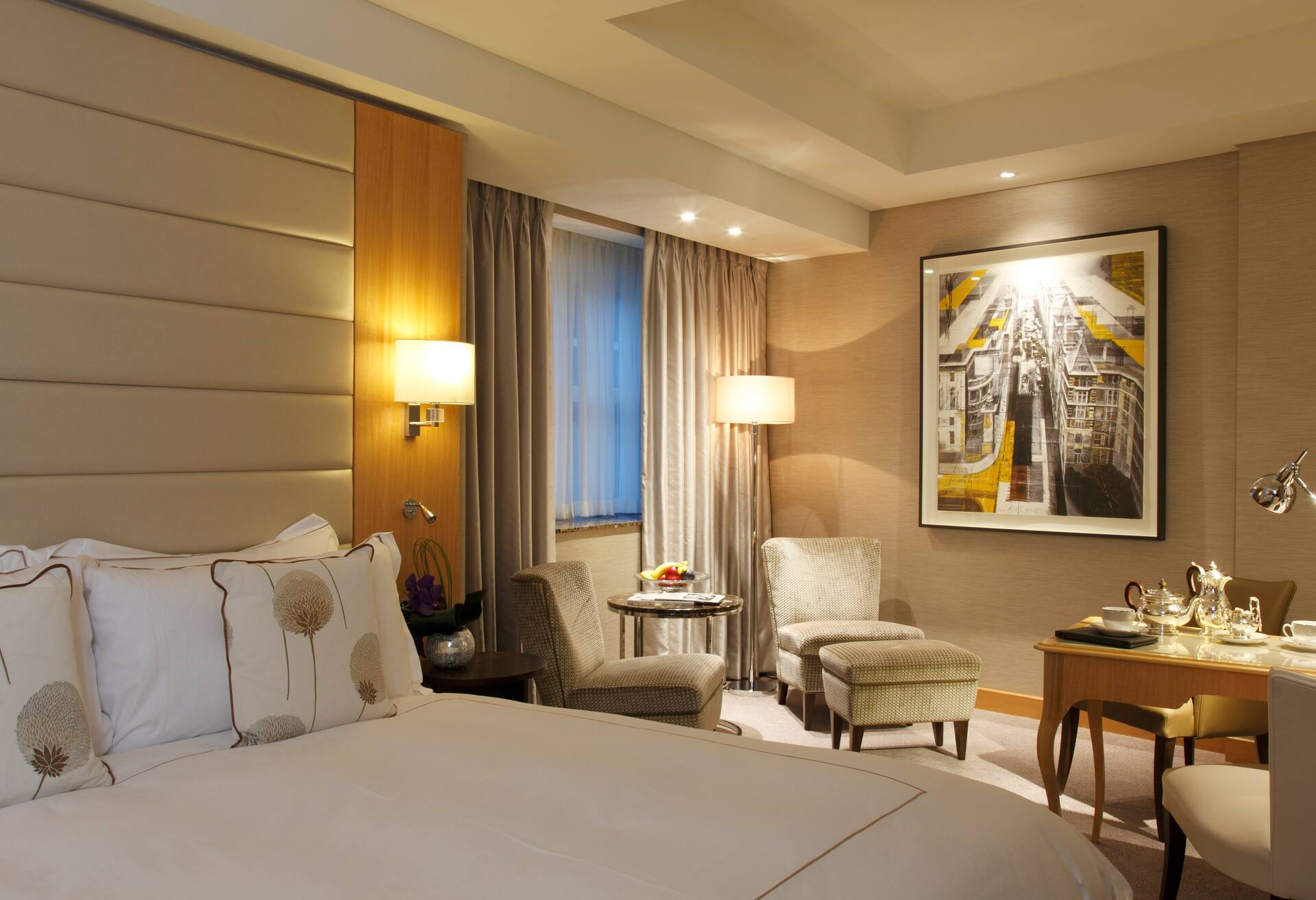 Two Bedroom Suite with Lounge Access