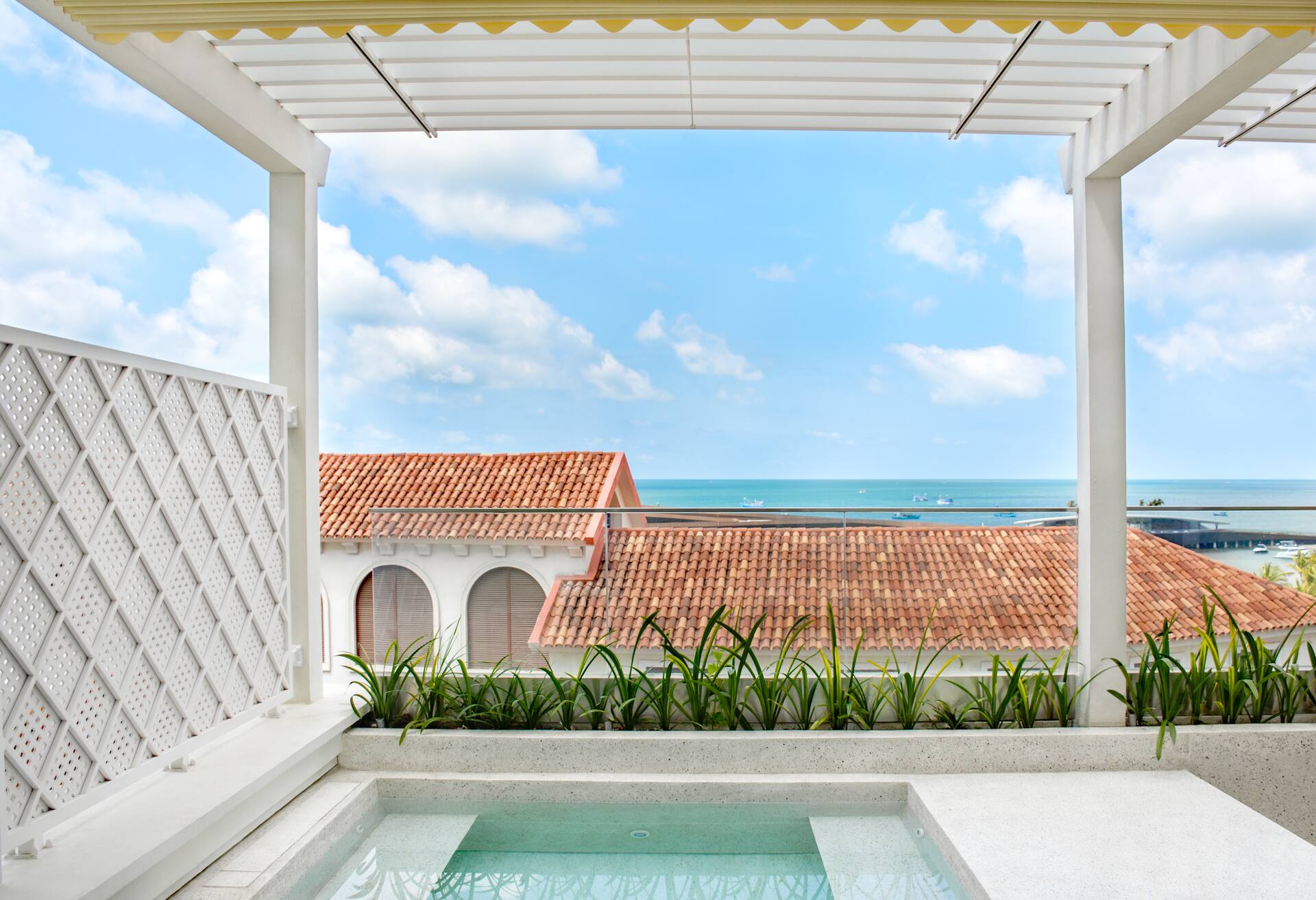 King Capri Terrace Room