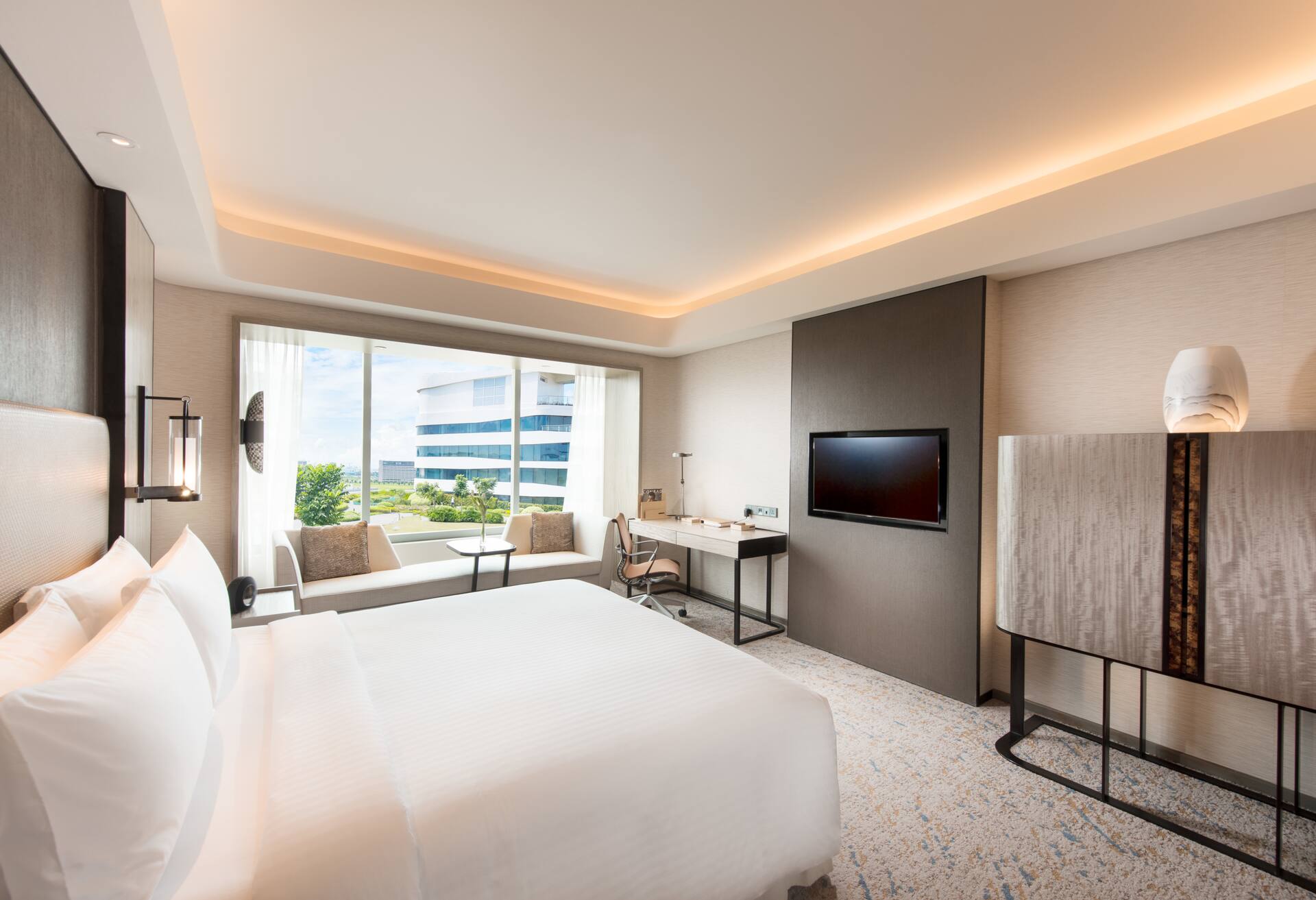 King Deluxe Room photo 1