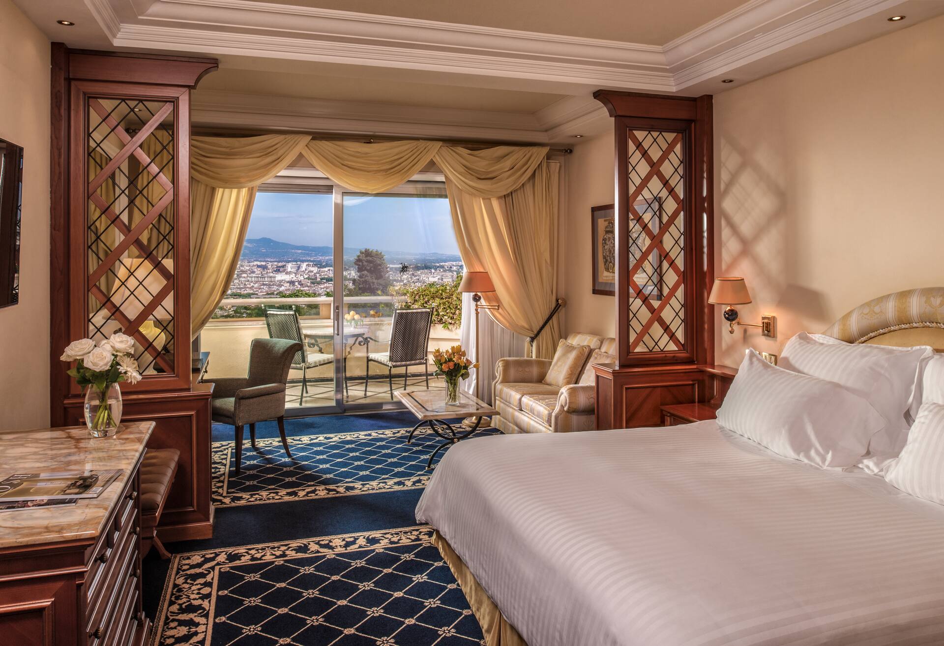 King Premium Room with Rome View