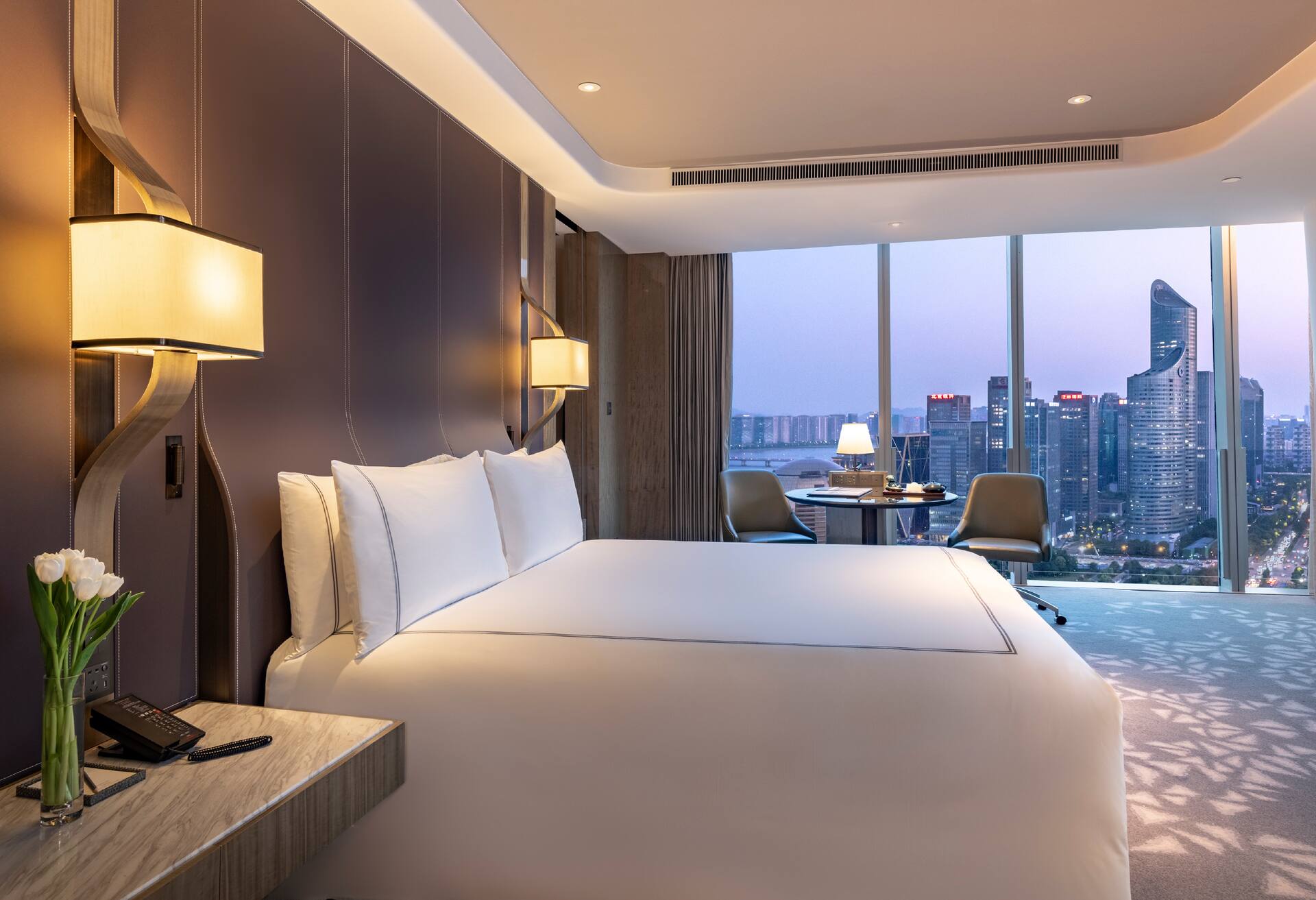 King Deluxe River View Room