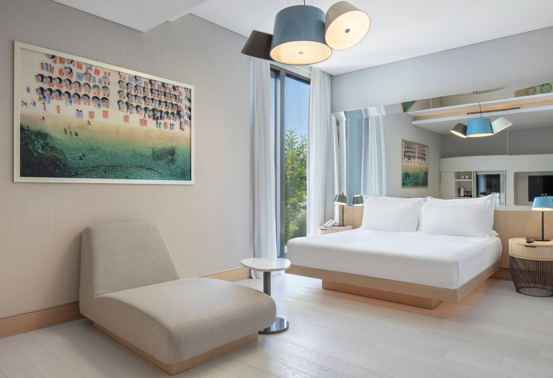 King Deluxe Room W/ Terrace-partial Sea View