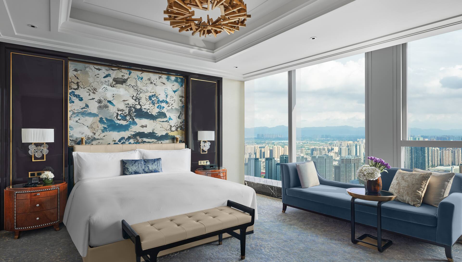 King Skyline City View Room