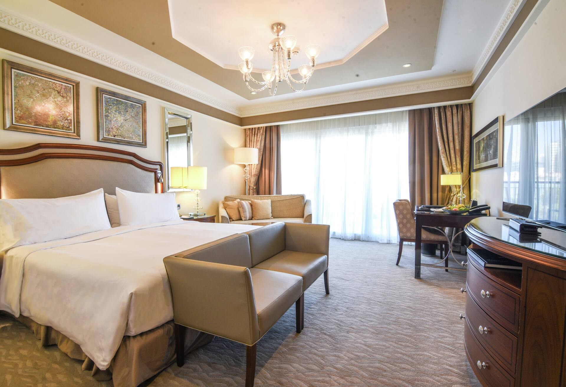 1 King Room