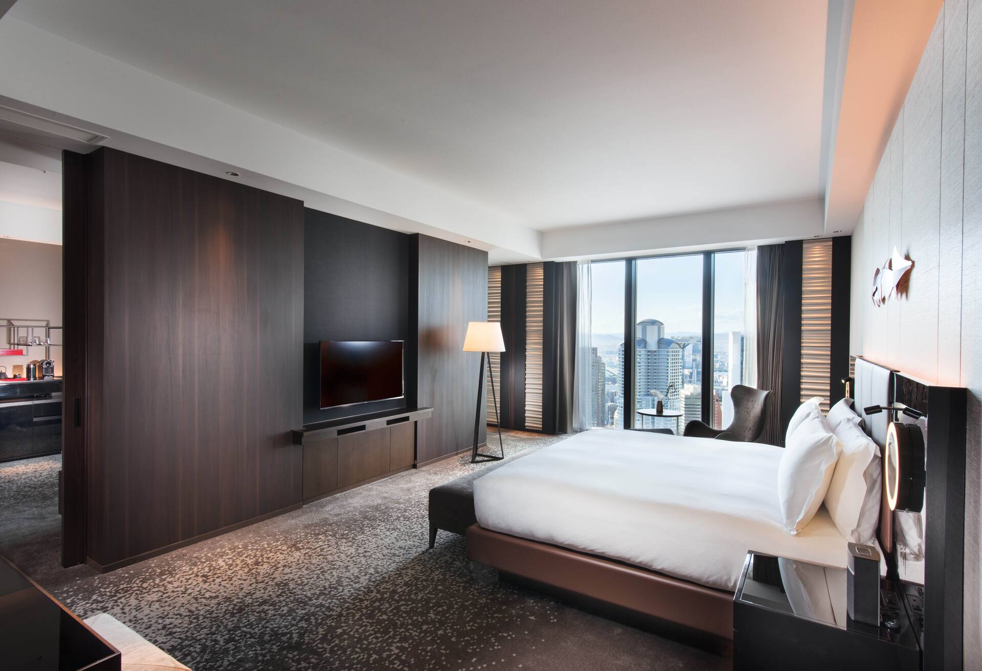 King Executive Suite