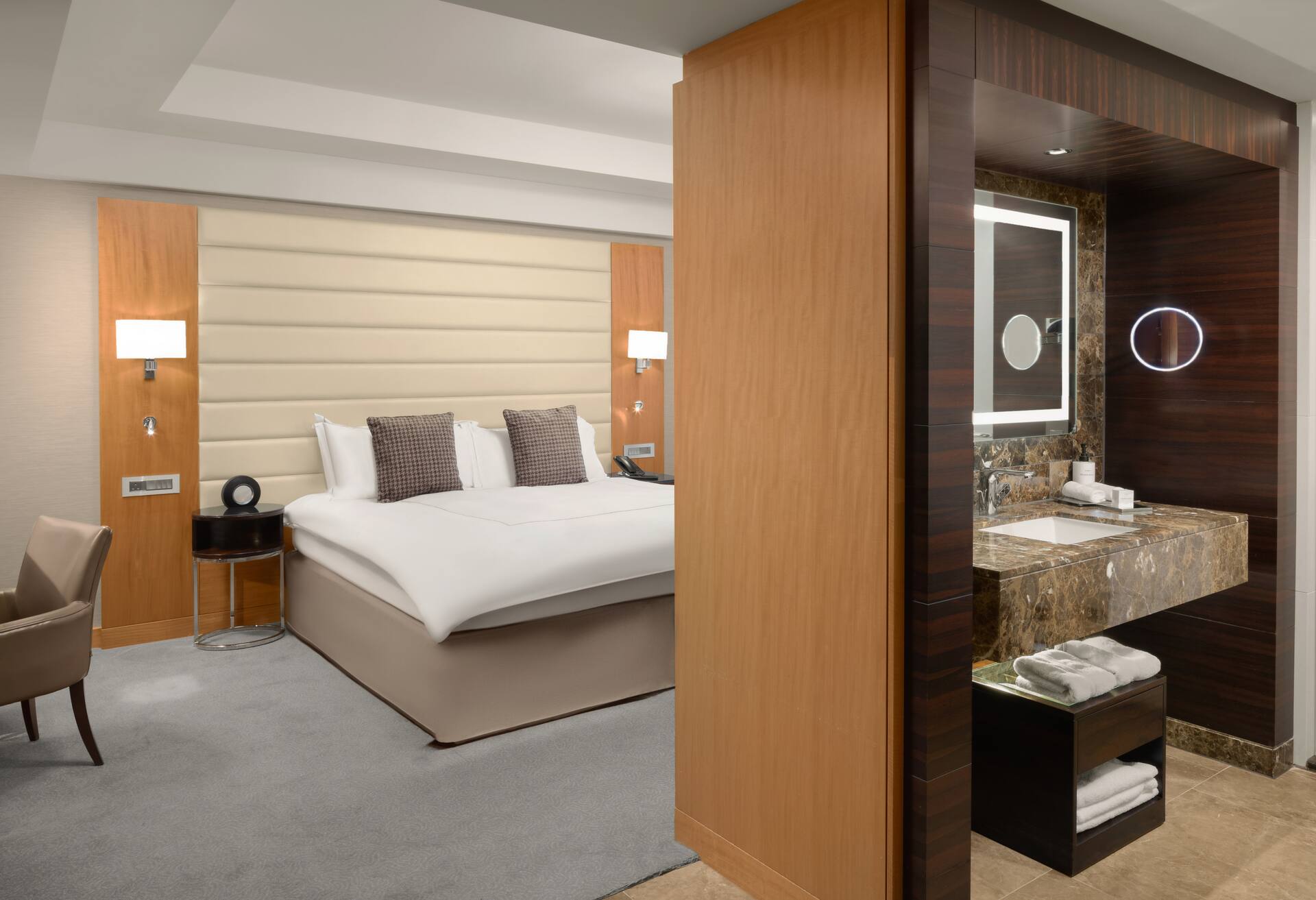 King Executive Room with Lounge Access