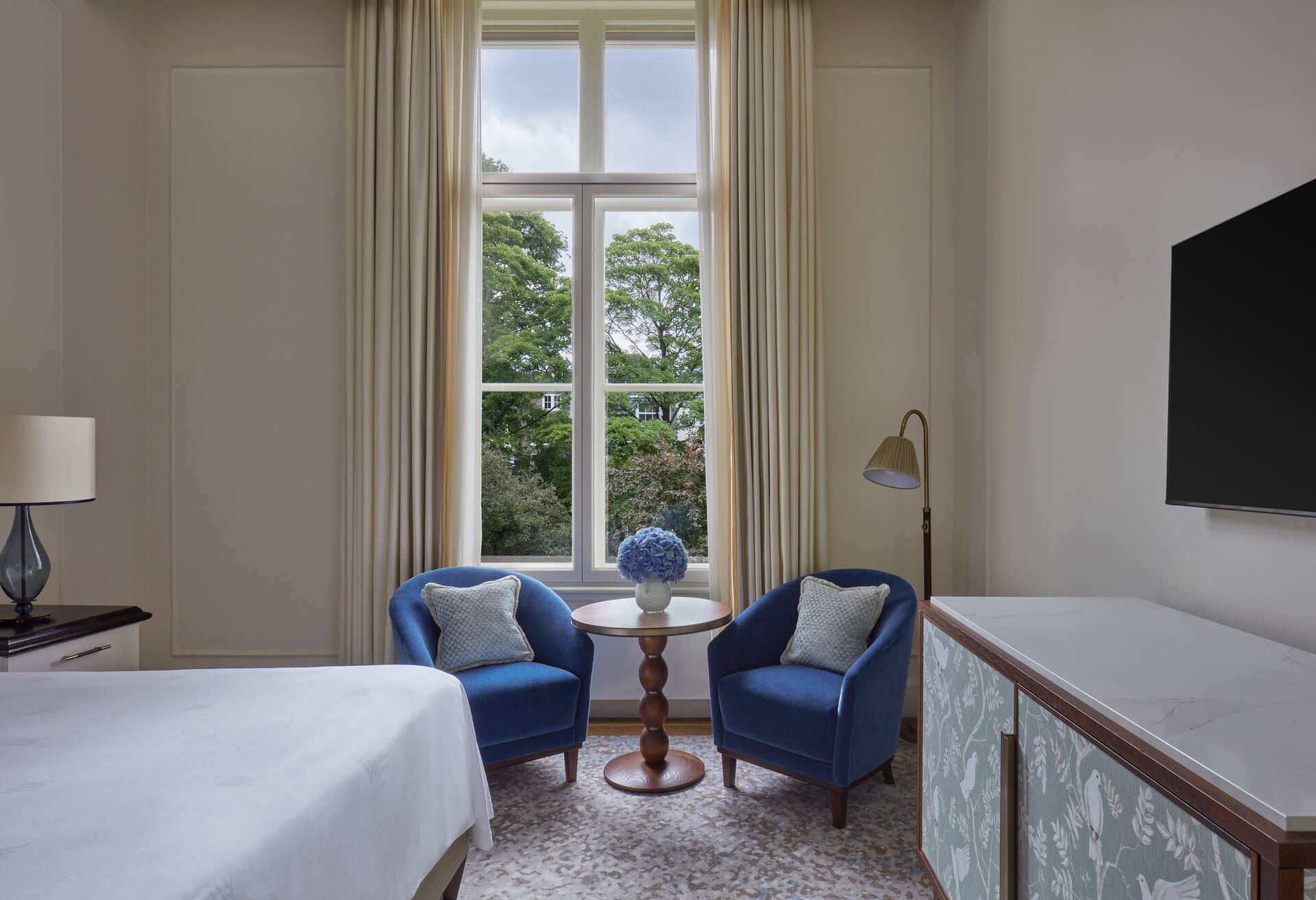 King Grand Premier Room