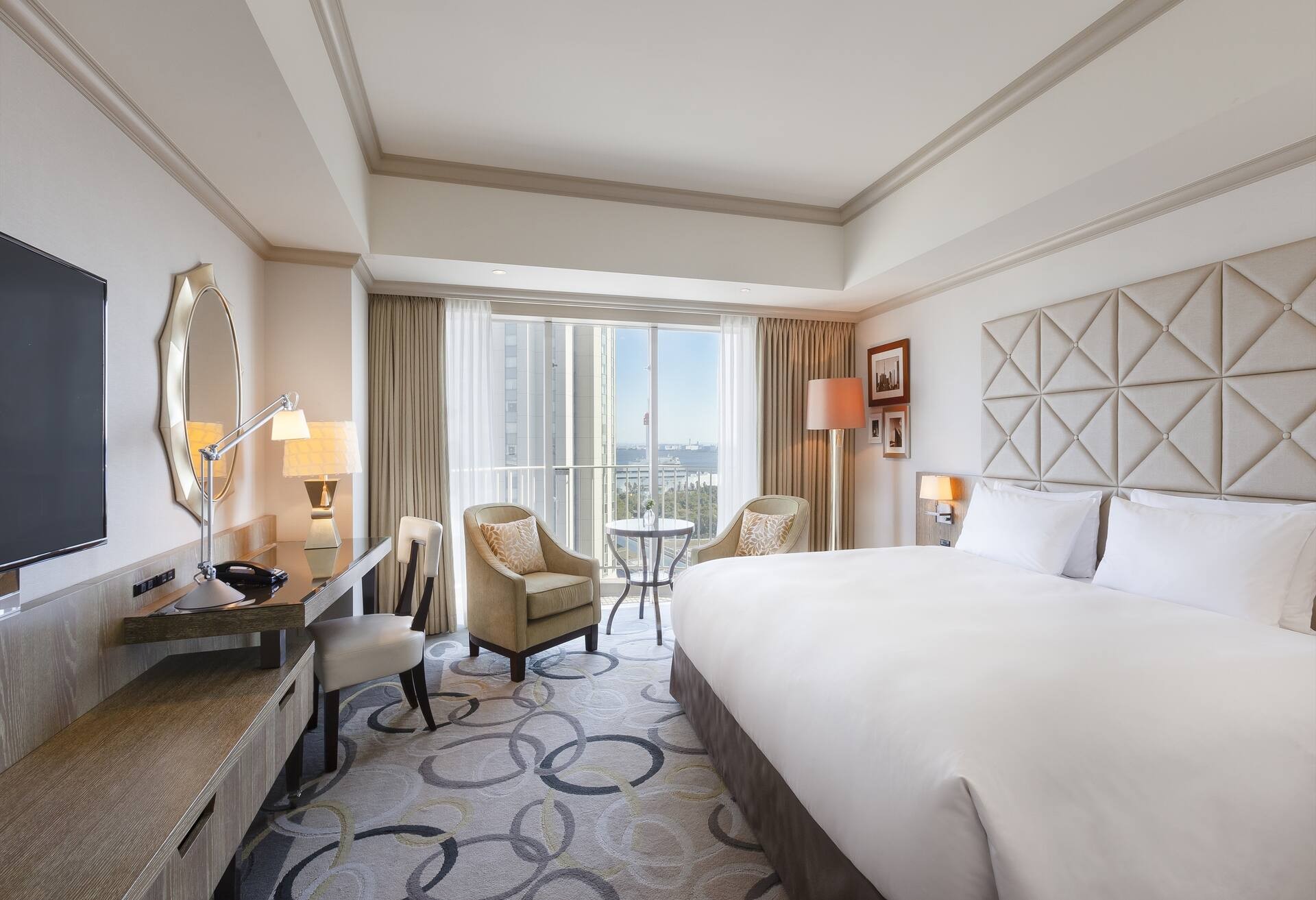 King Hilton Guest Room photo 1