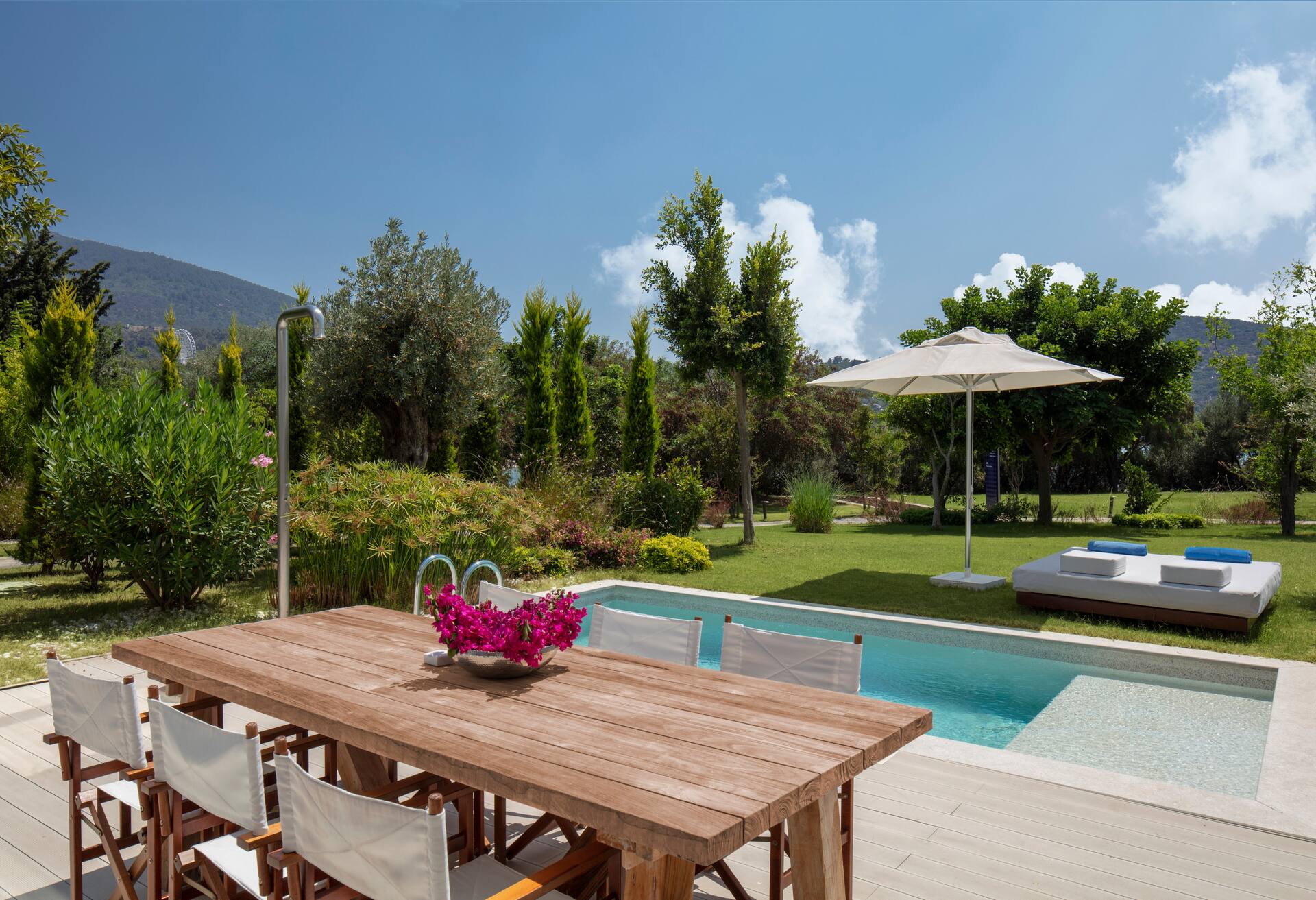 Family Suite W/private Pool and Garden View thumbnail 5