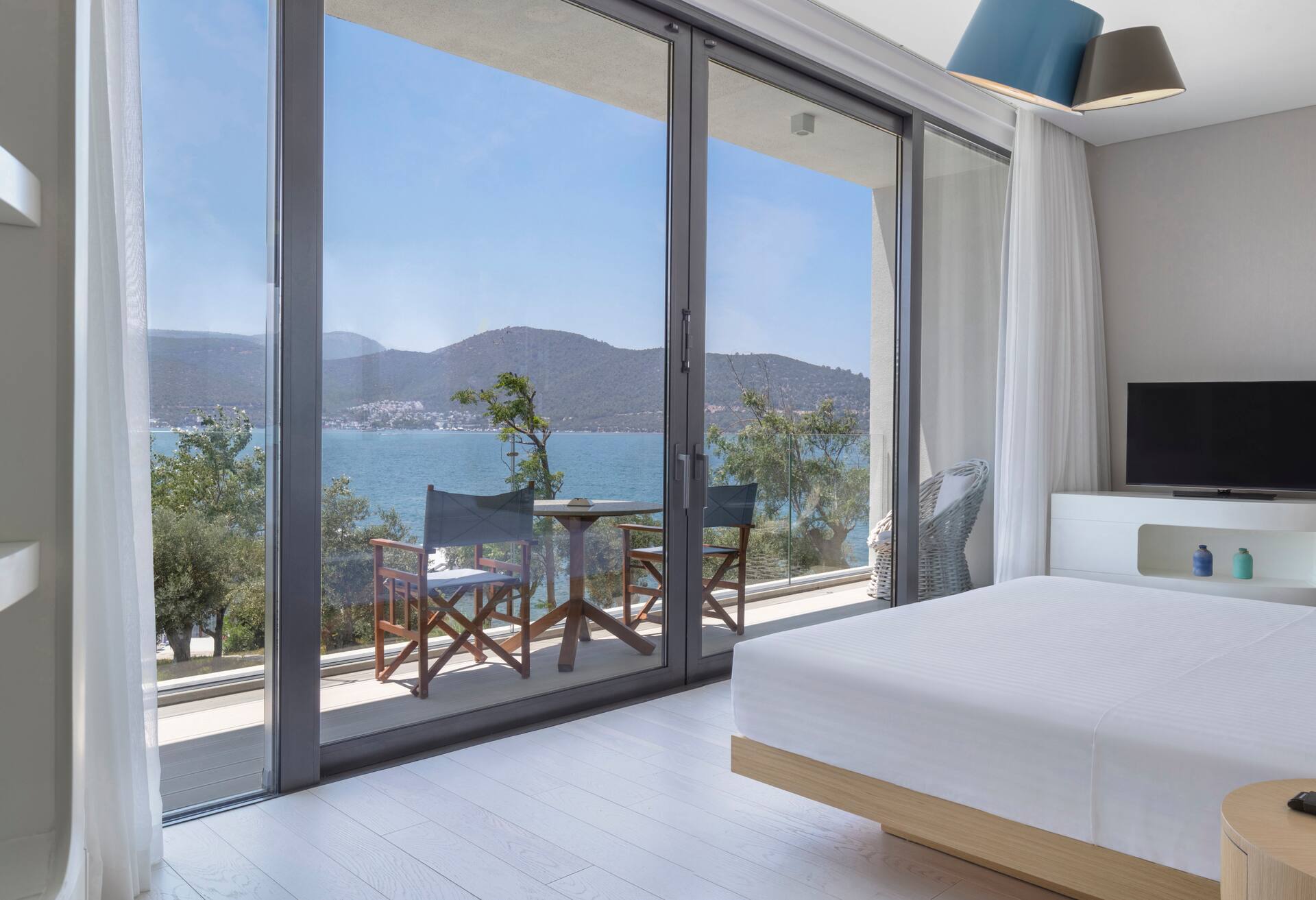 King Premium Room with Balcony and Sea View