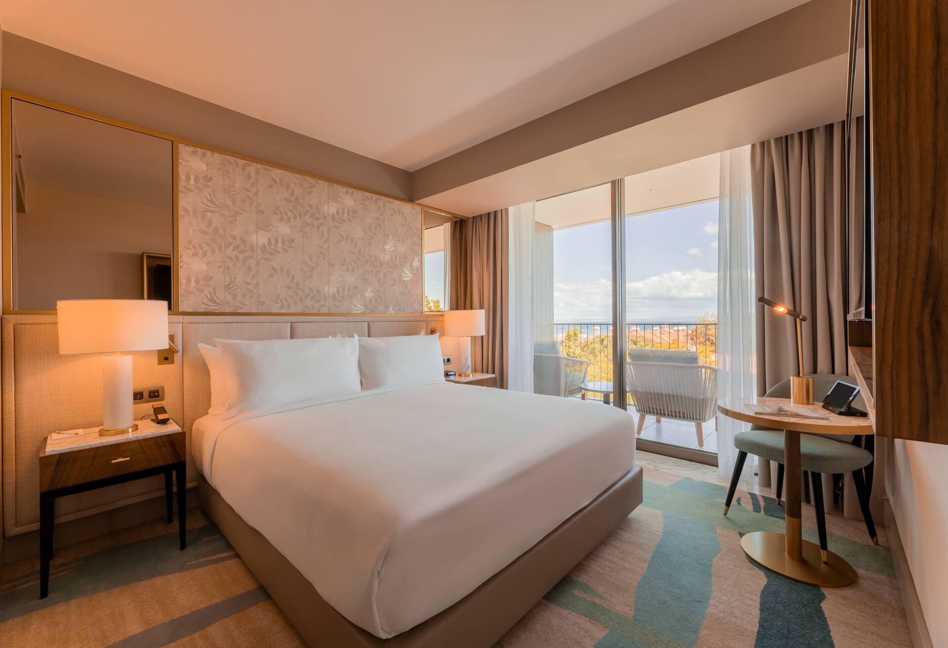 King Cascais Room with Ocean View and Balcony thumbnail 6