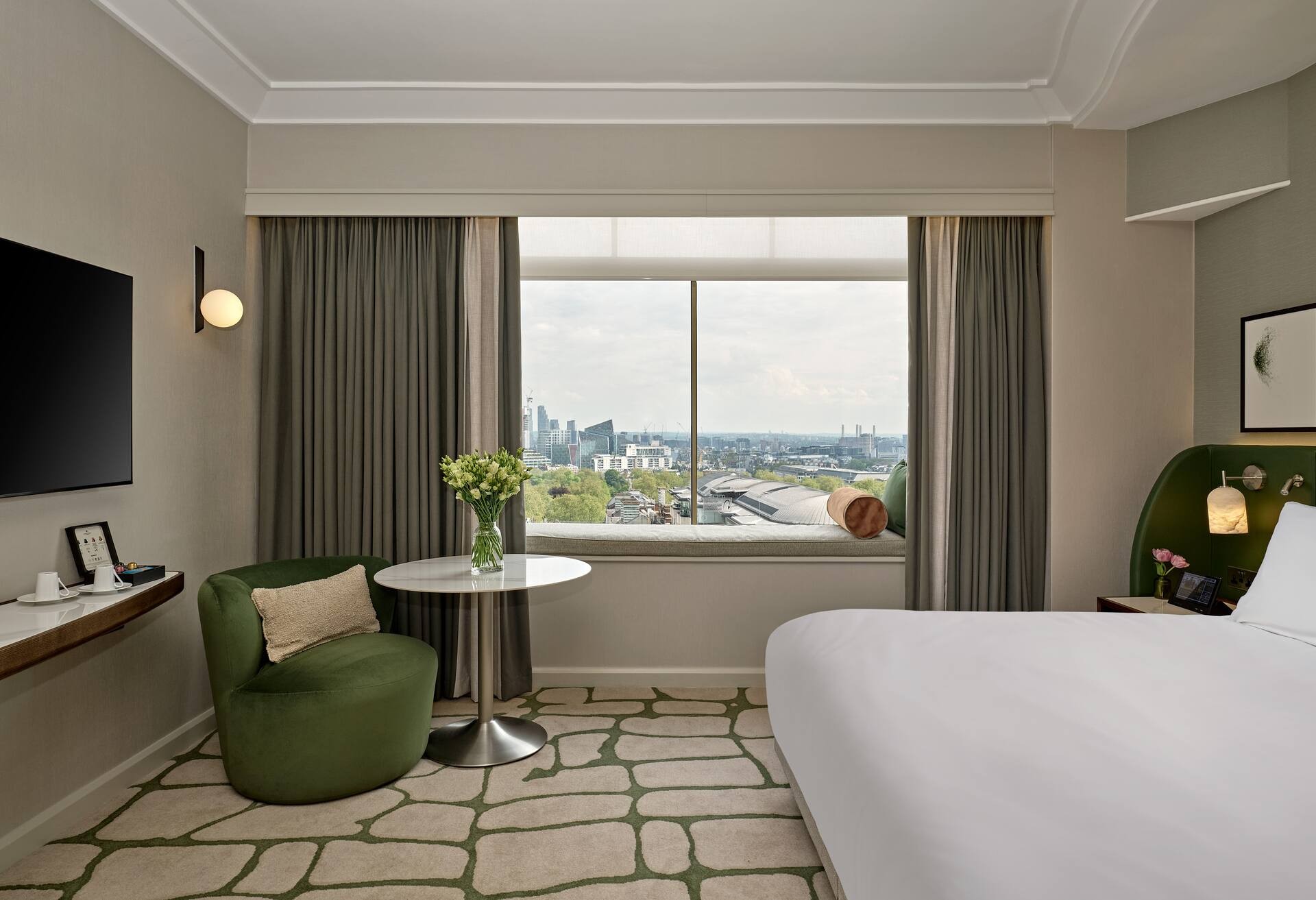 1 King Bed