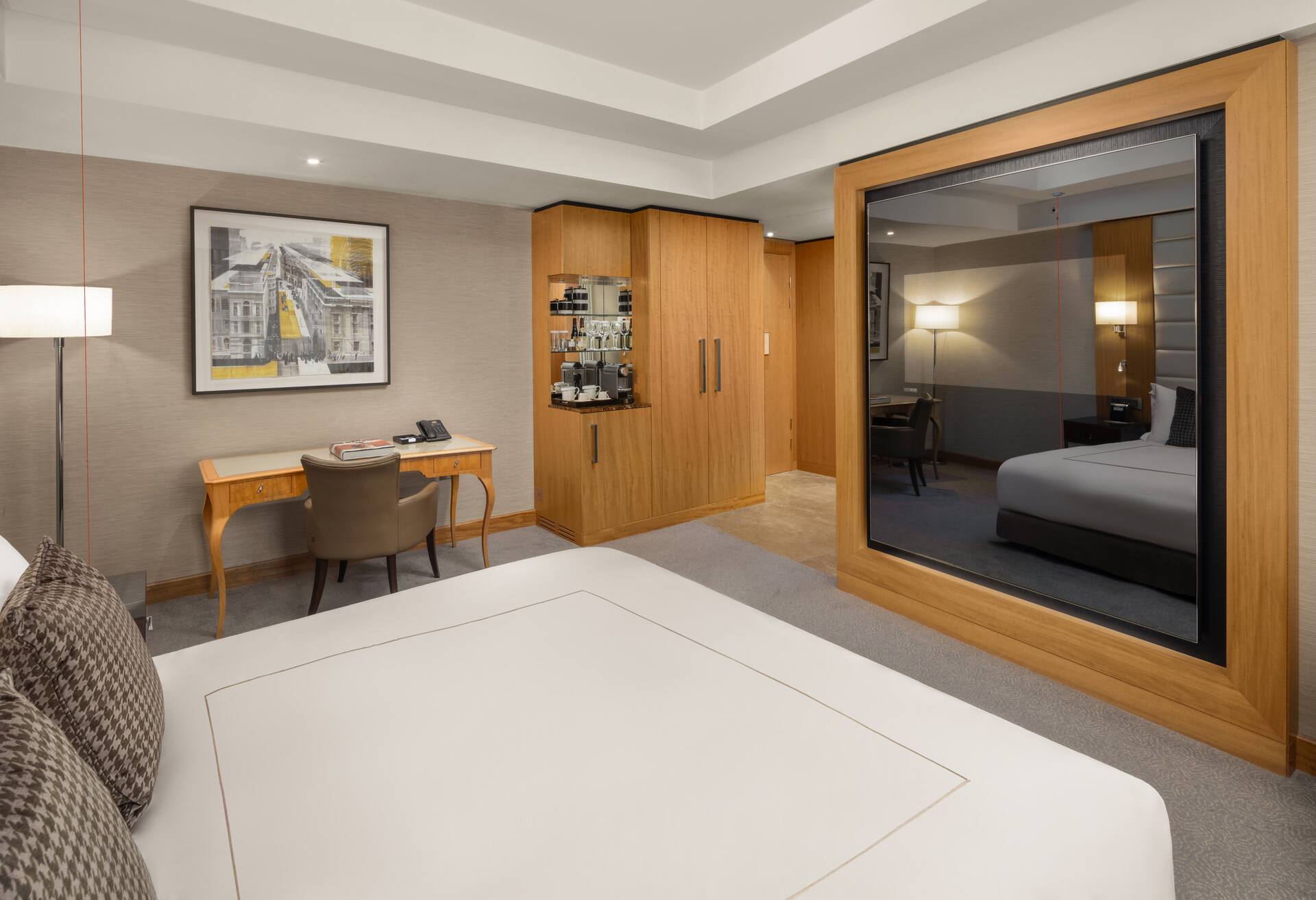 King Accessible Superior Room