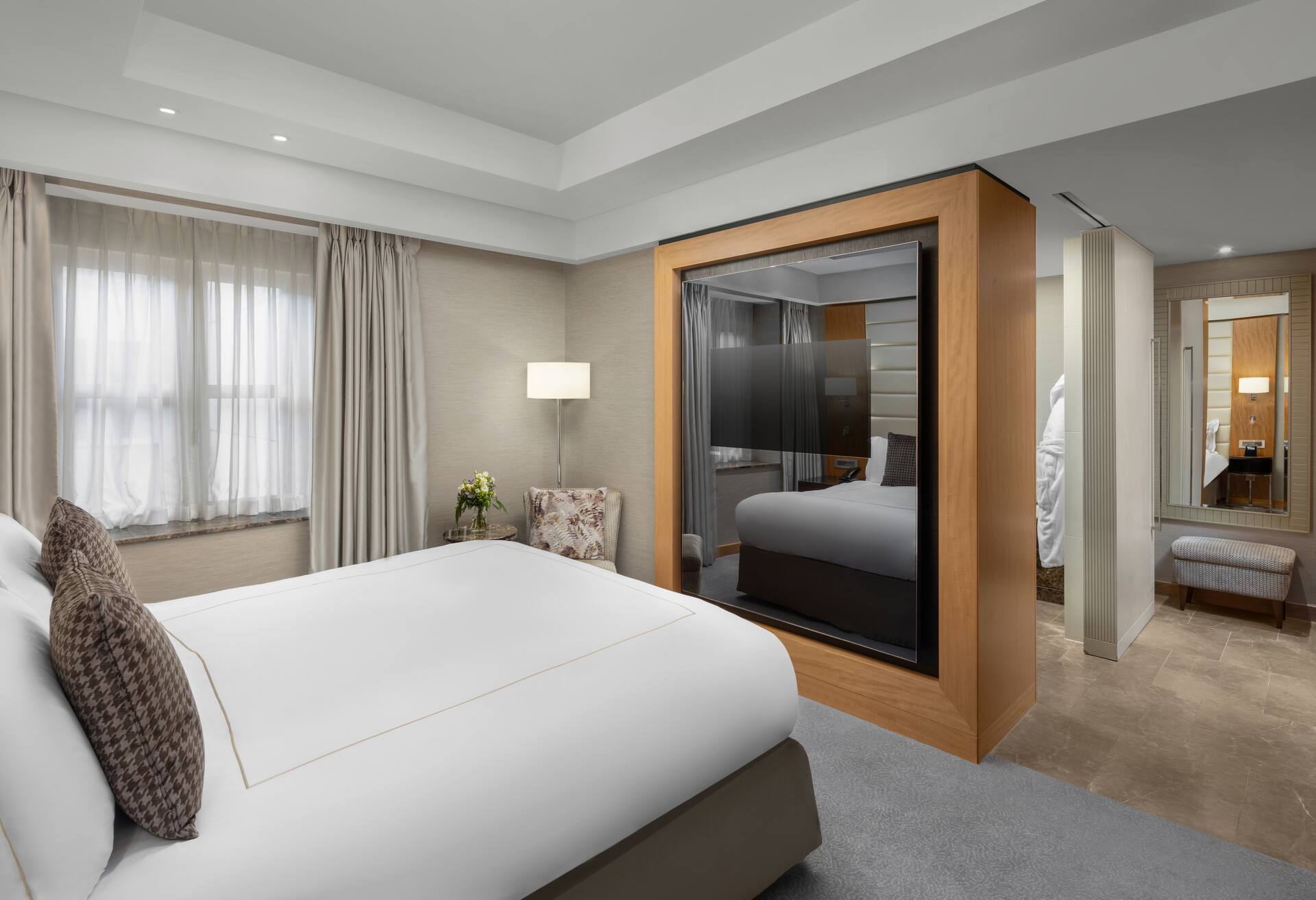King Superior Room