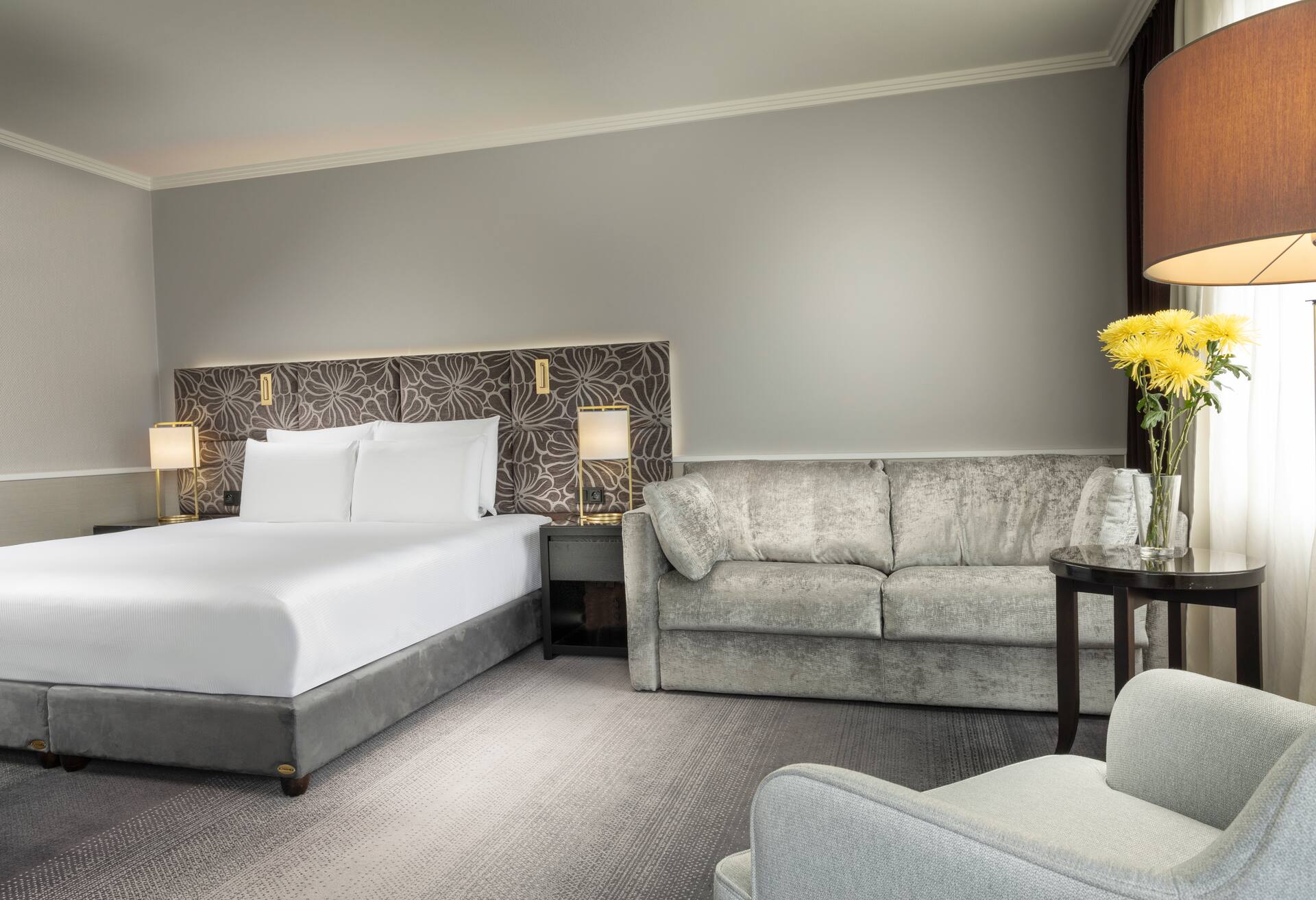 King Superior Room with Sofa
