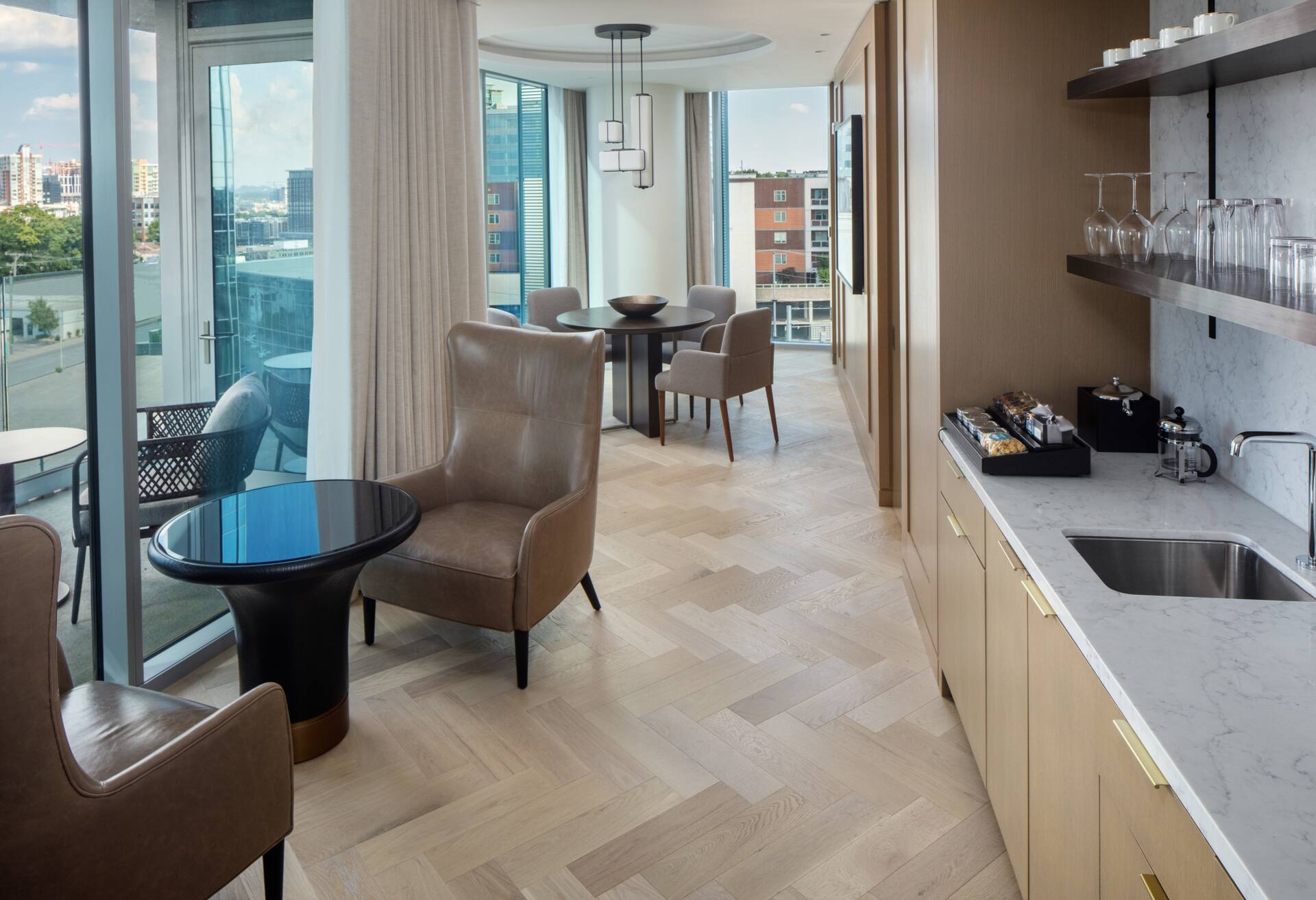 Superior One Bedroom Suite - One King Bed