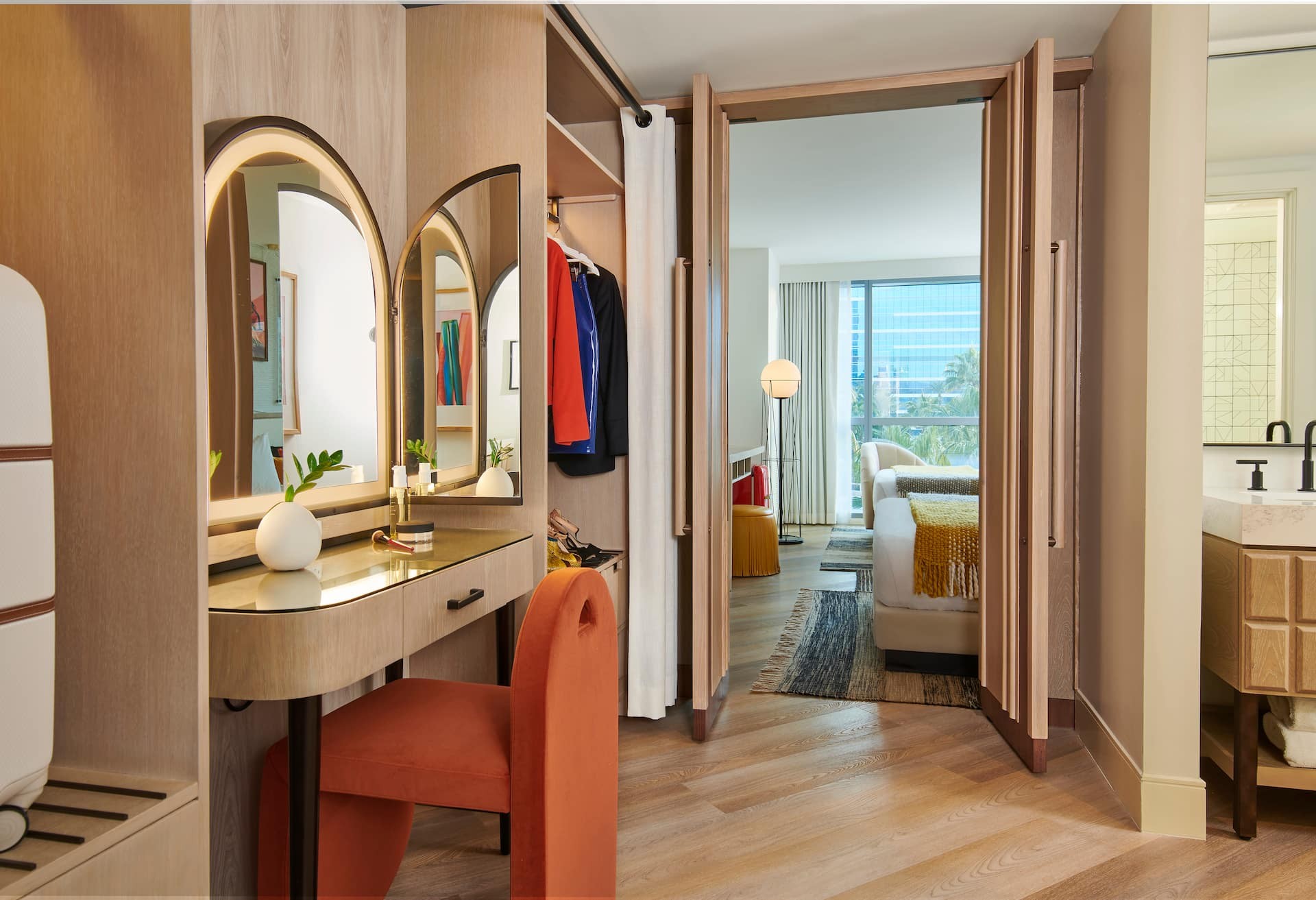 Resort 2 Queens Chamber Hearing Accessible