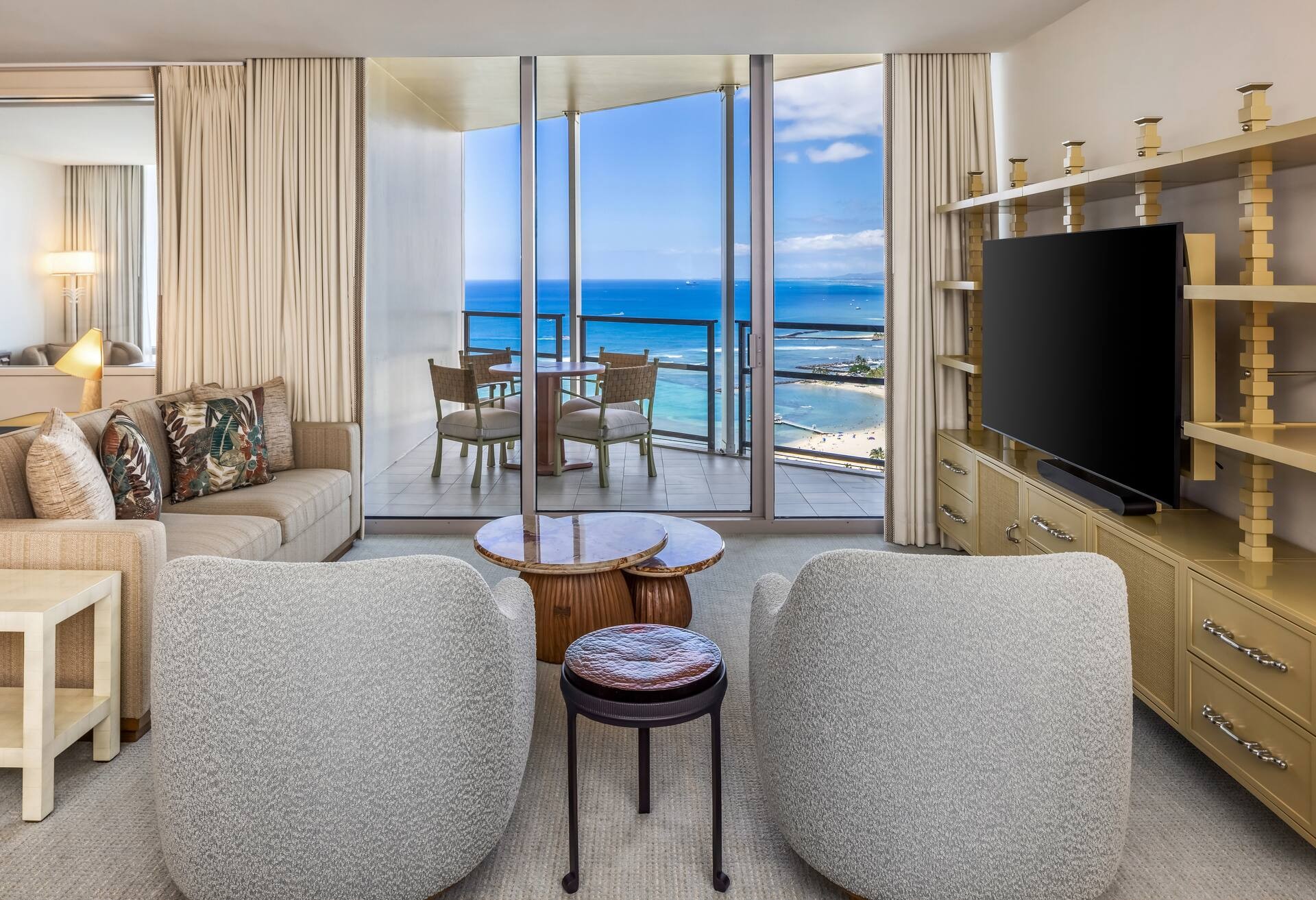 Ka Lai 2 Bedroom Ocean View Suite with Den