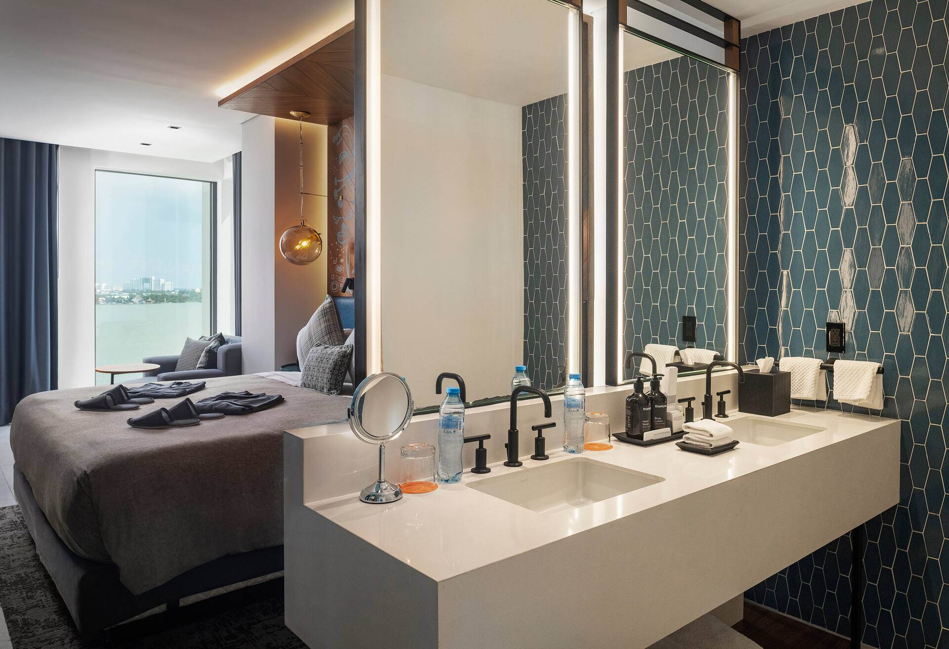 Nichupte Bay View King Bd Master Suite thumbnail 5