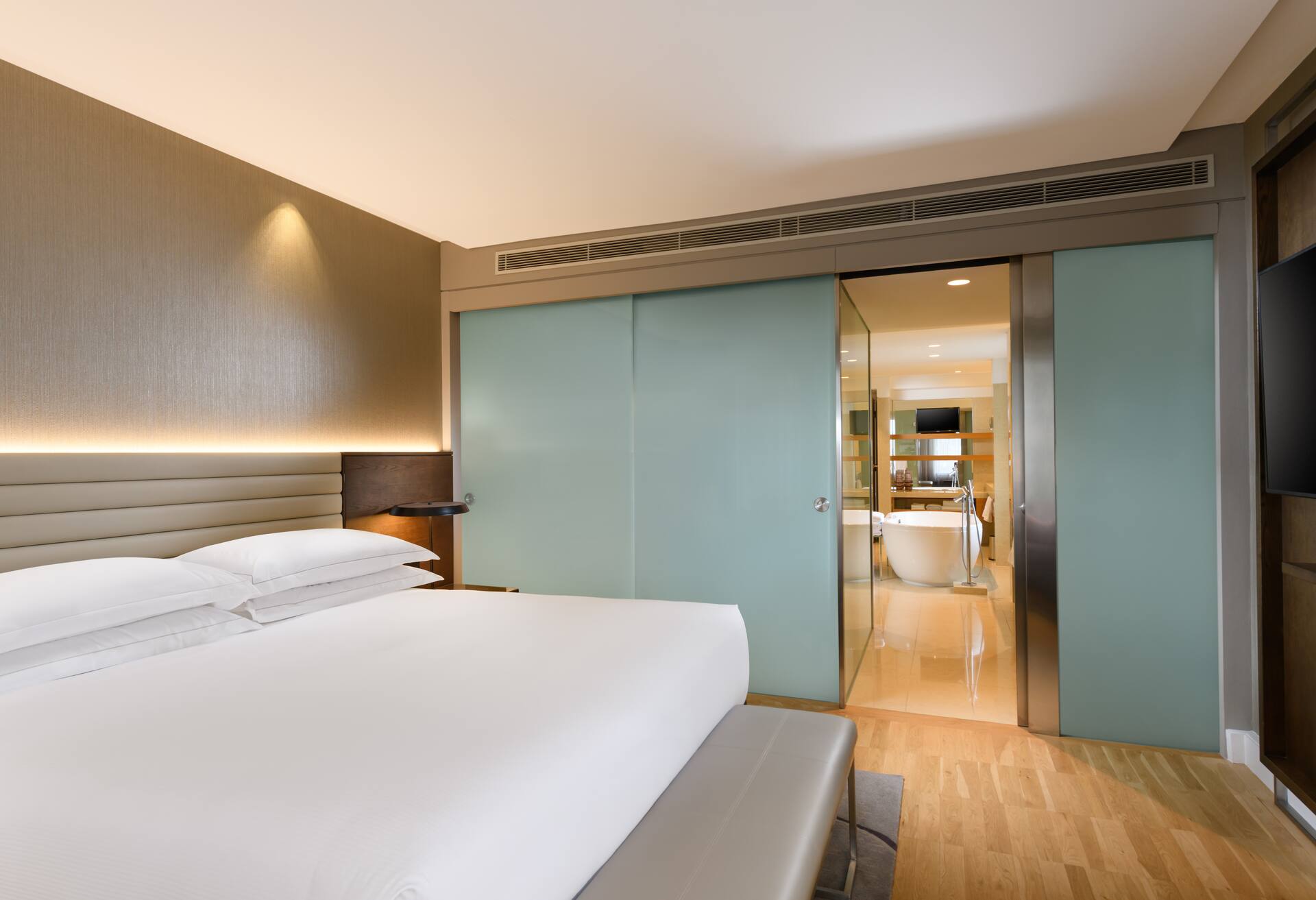 Master King Suite