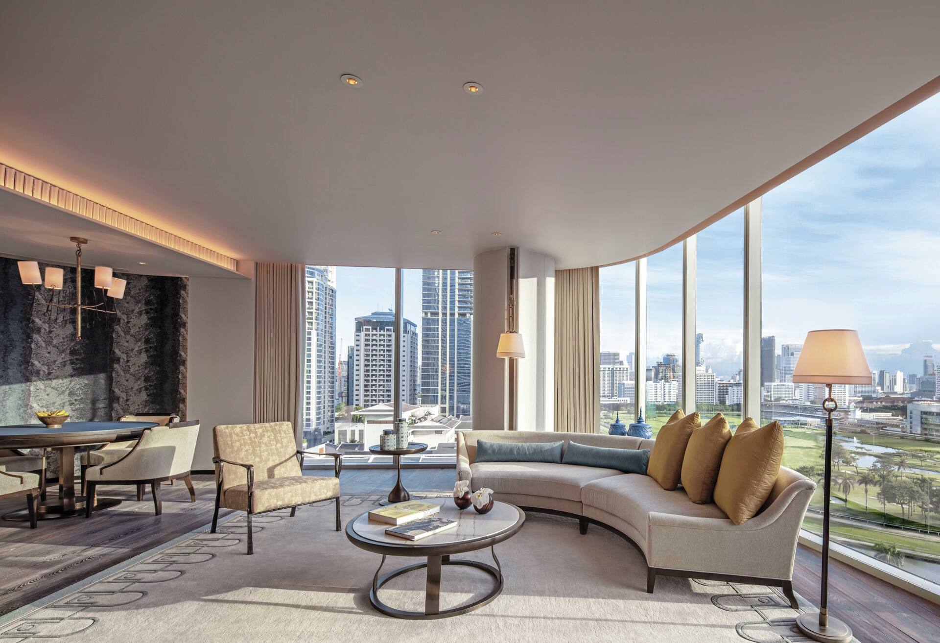 King One Bedroom Astoria Suite