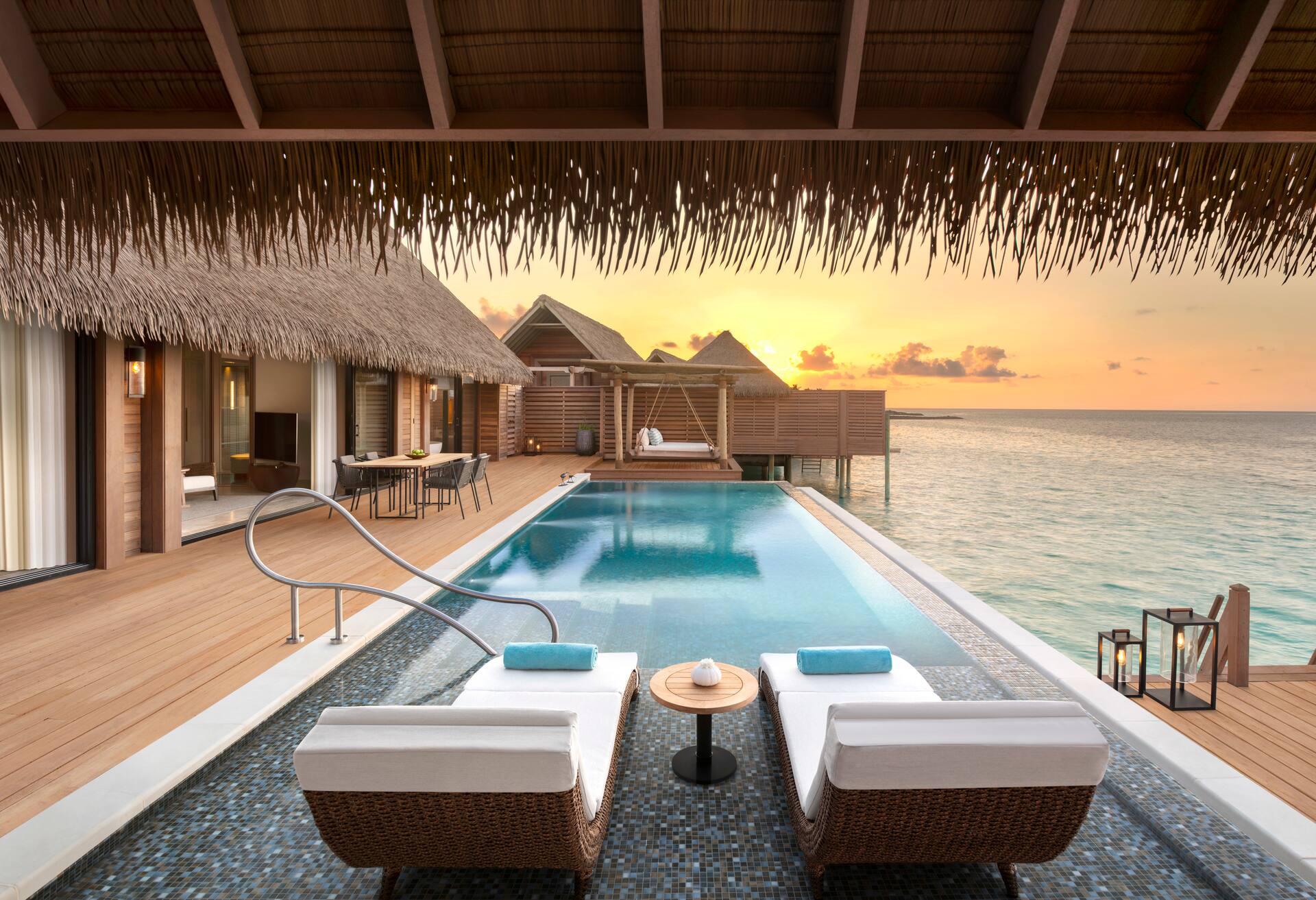Two Queen Bedded Reef Villa With Pool