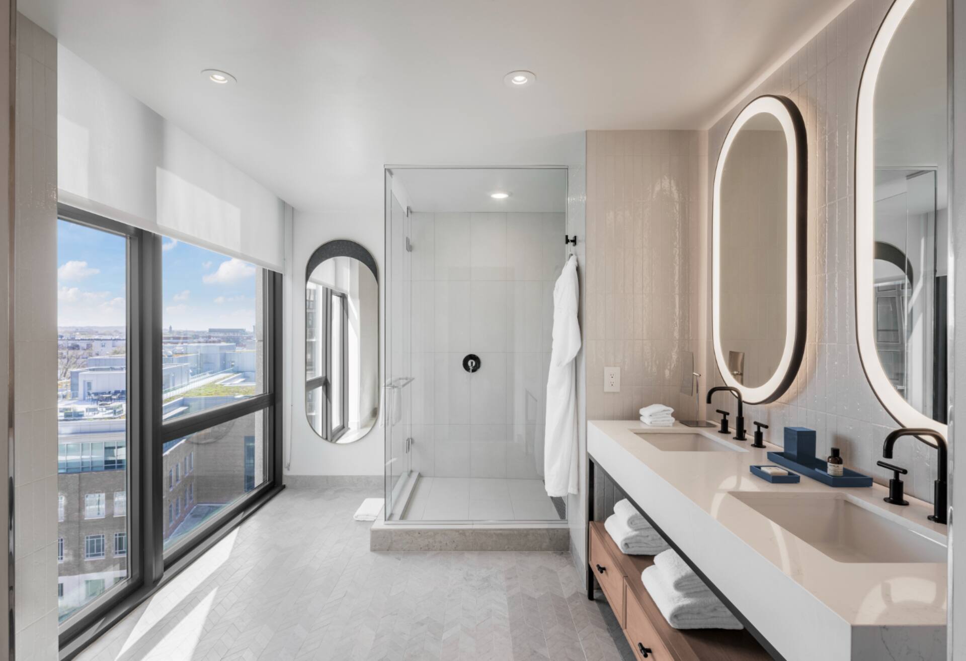 1 King Premium Room