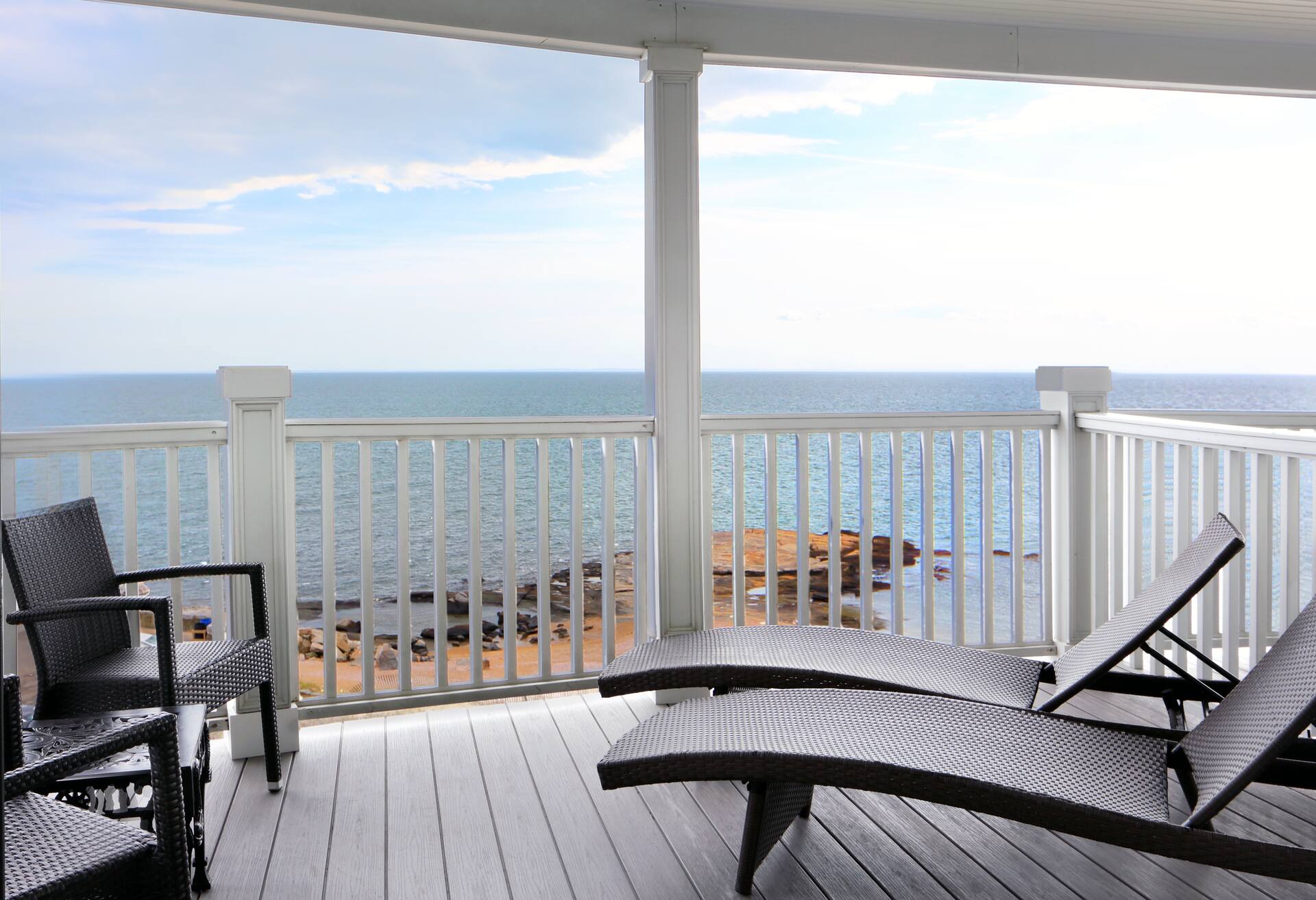 1 King Bed - Balcony with Chaise Lounges photo 2