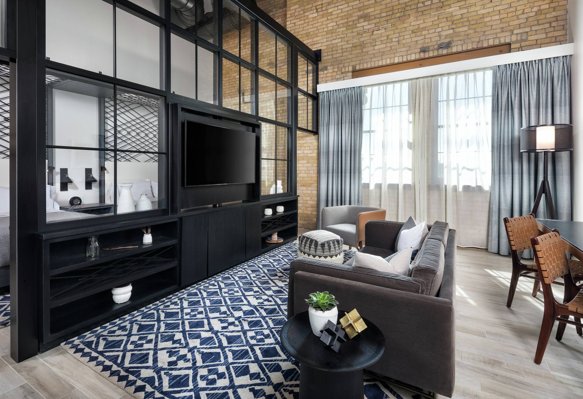 2 Queen Beds Studio Suite