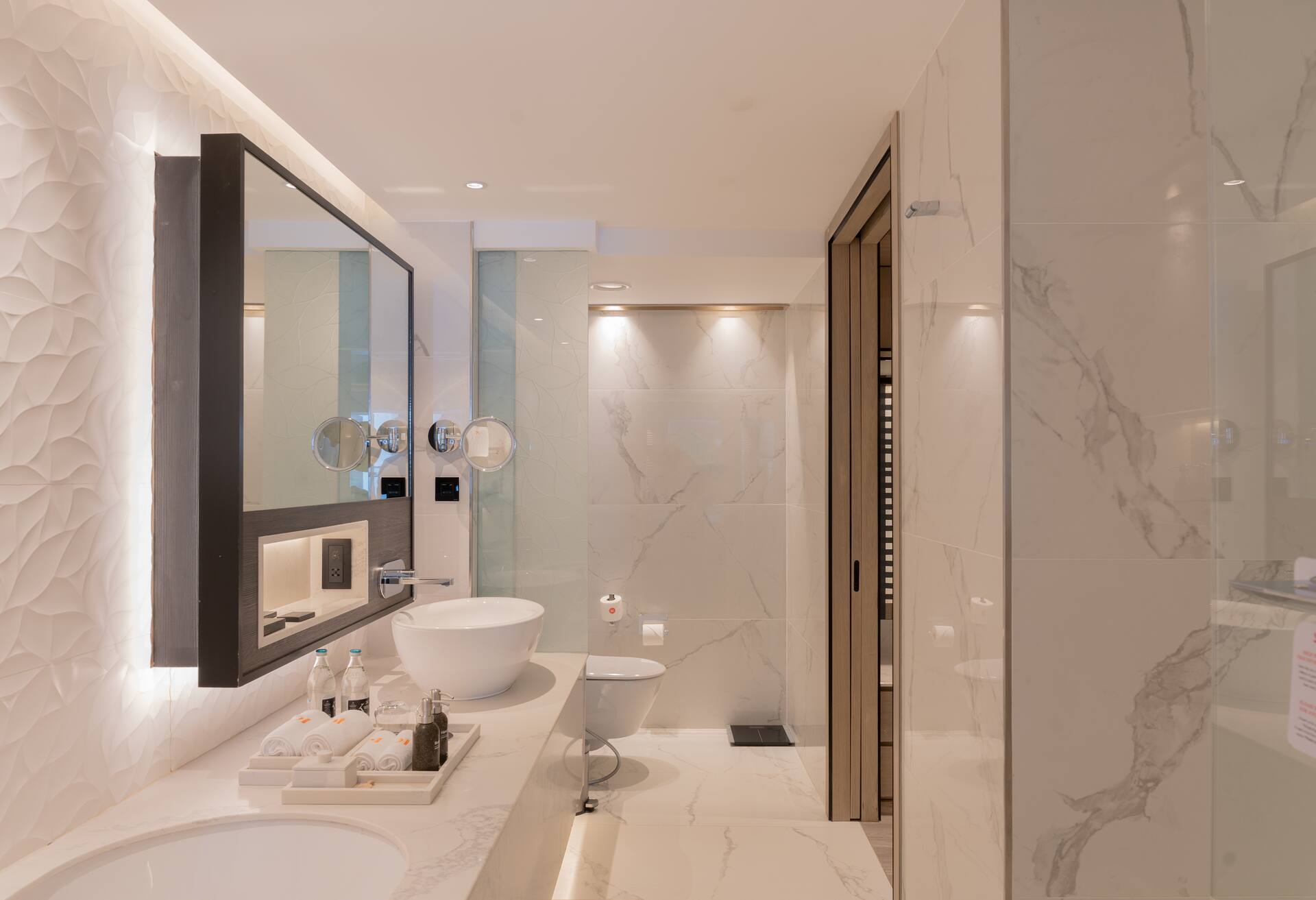 Serene King Deluxe Room with Terrace photo 2