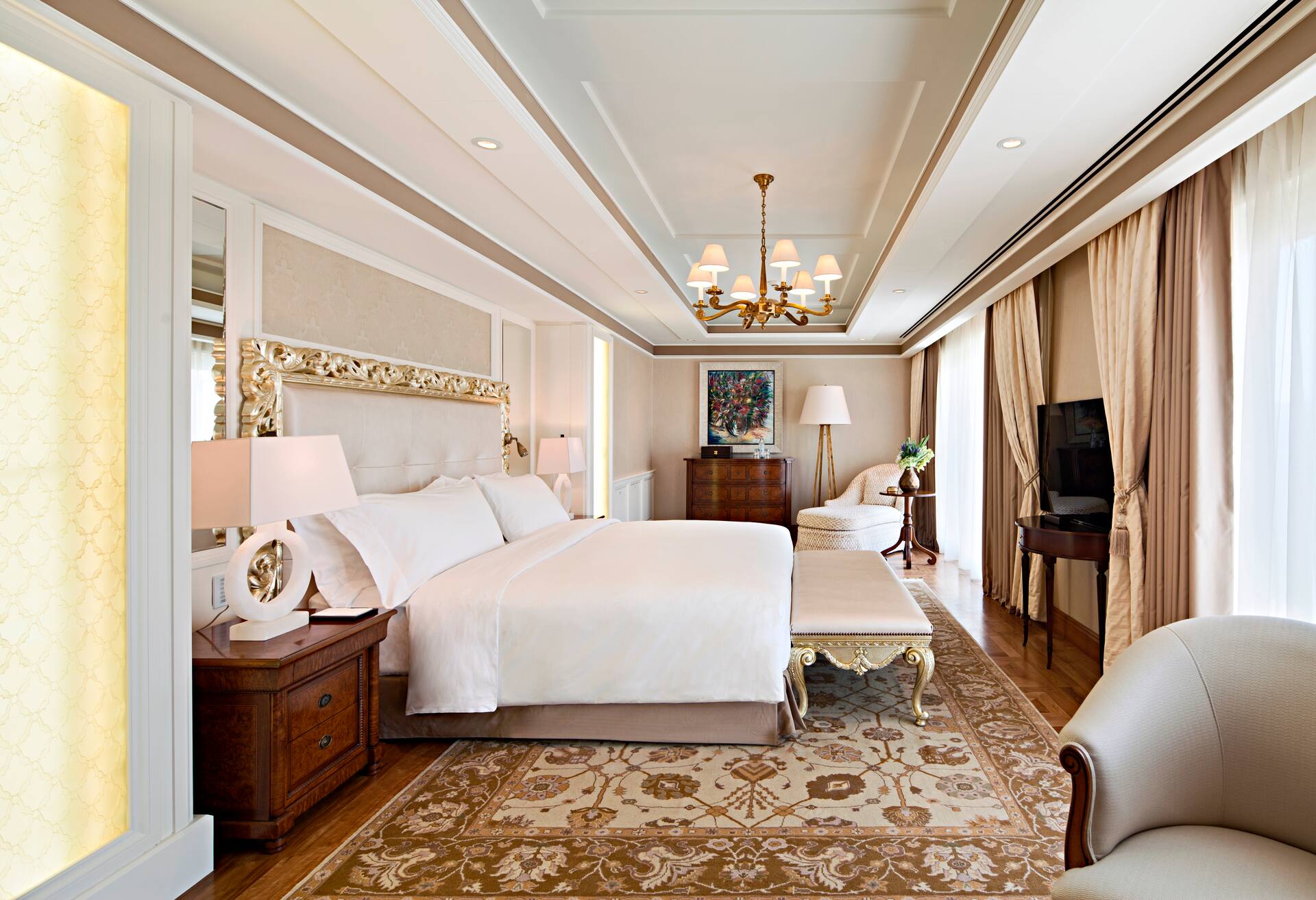 Noble Suite photo 1