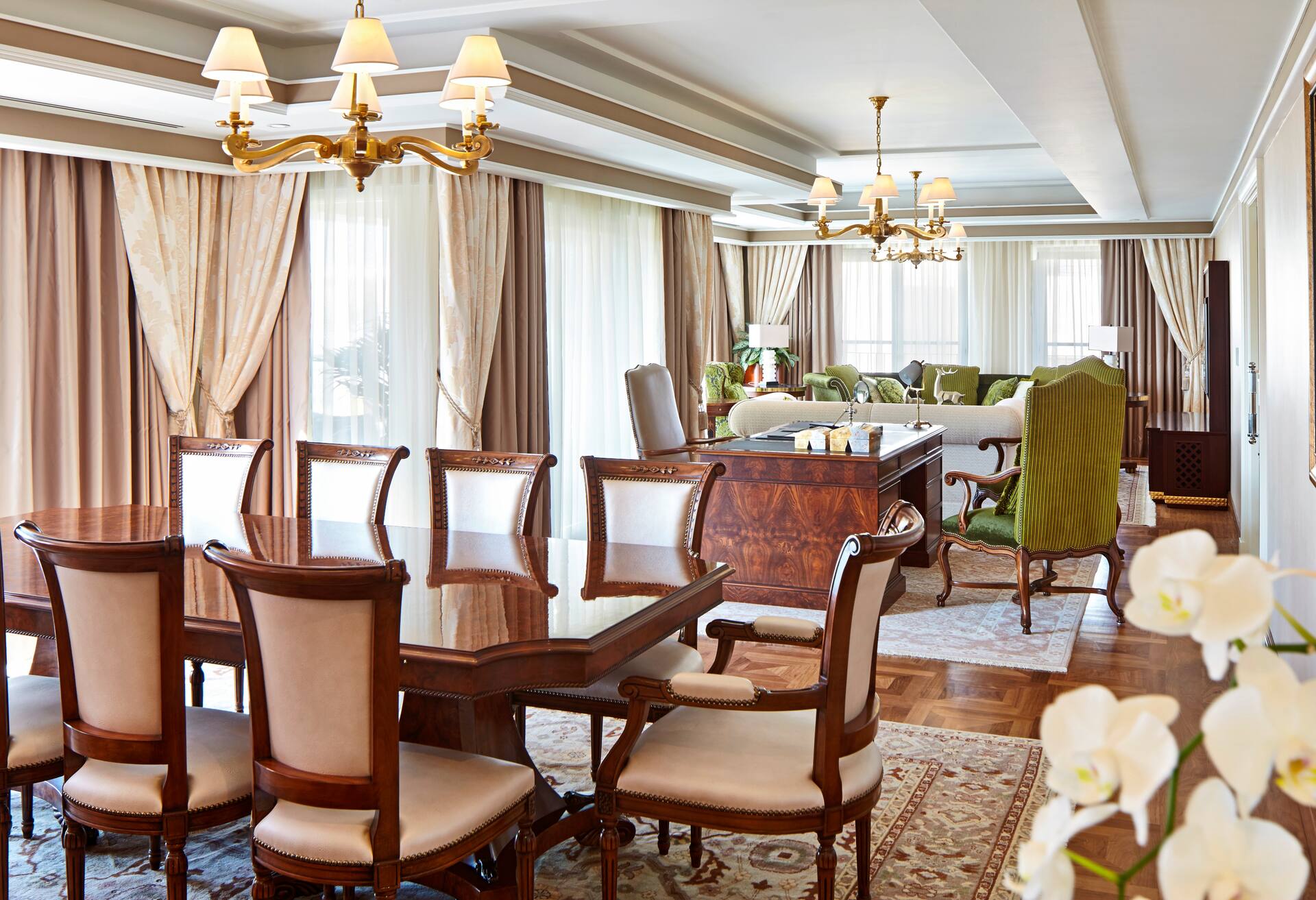 Noble Suite photo 3